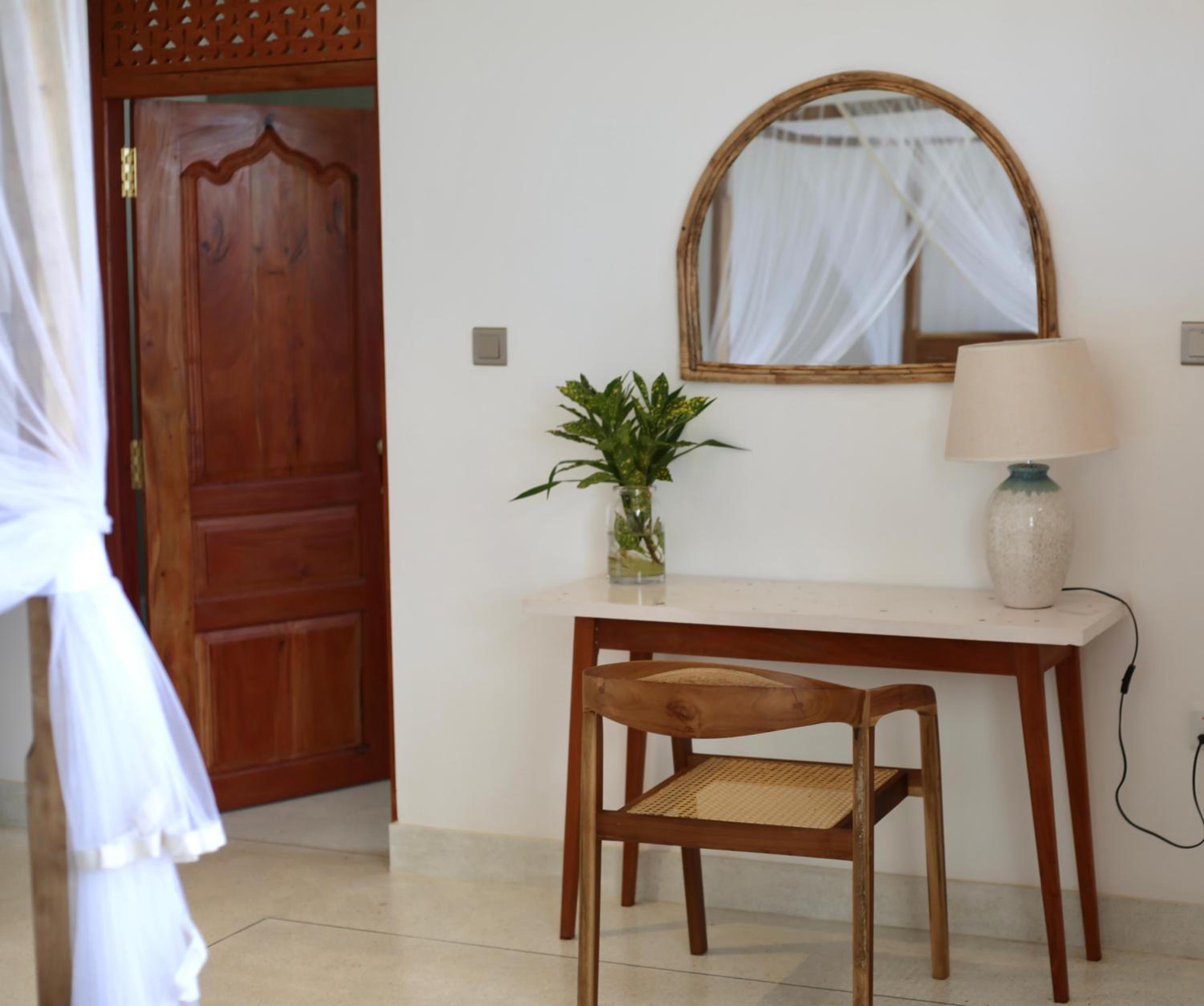 Deluxe Double Room with Side Sea View photo 1