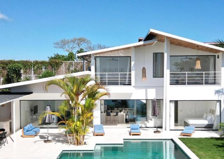 Three-Bedroom Holiday Home  photo 1
