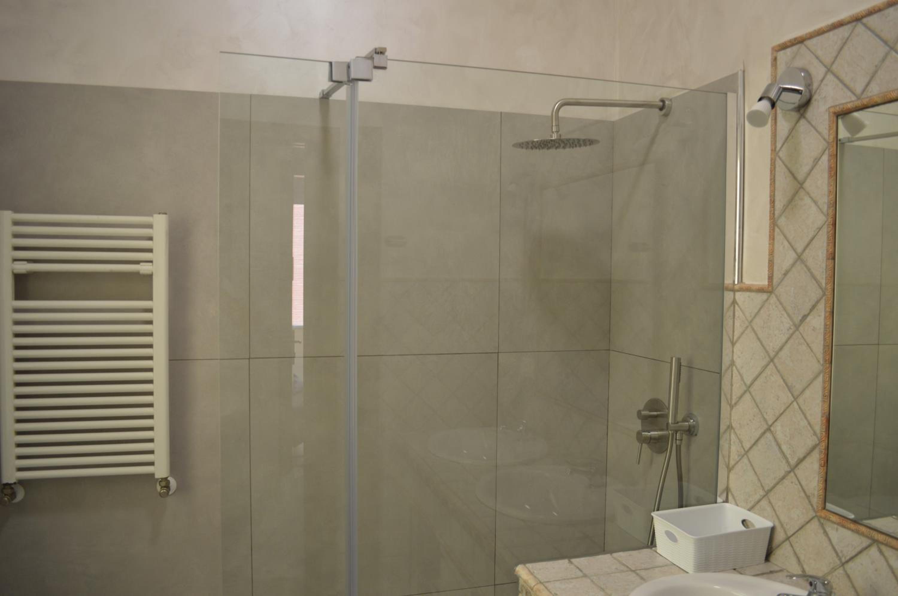 Double or Twin Room with Private External Bathroom photo 2