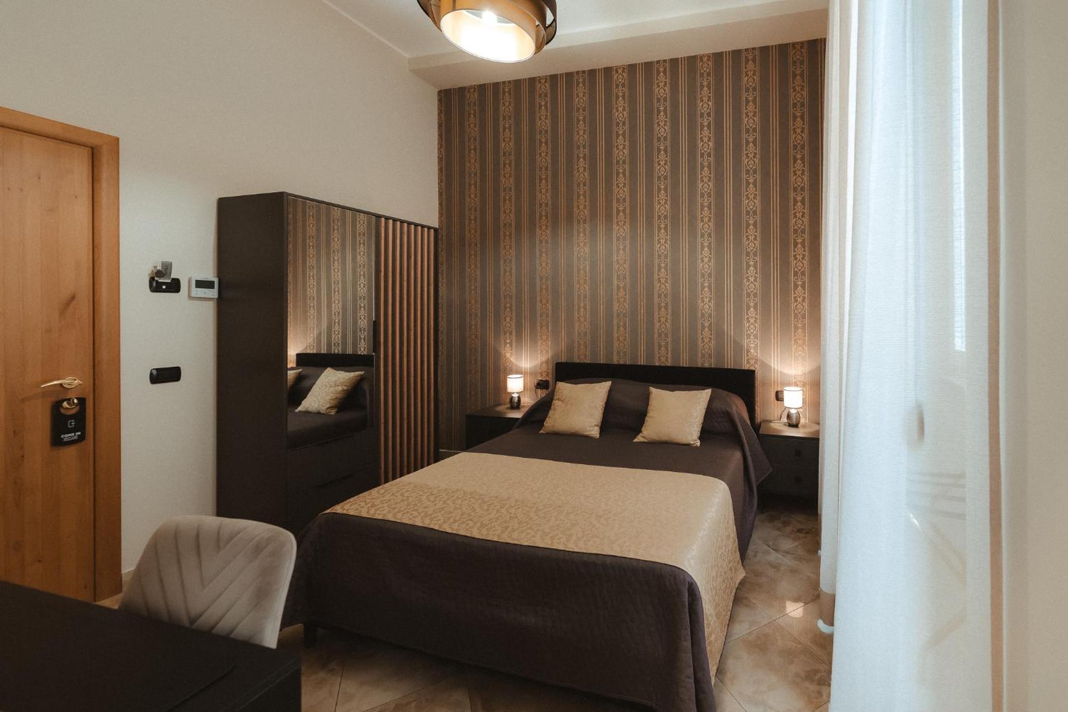 Double Room with Private Bathroom photo 3
