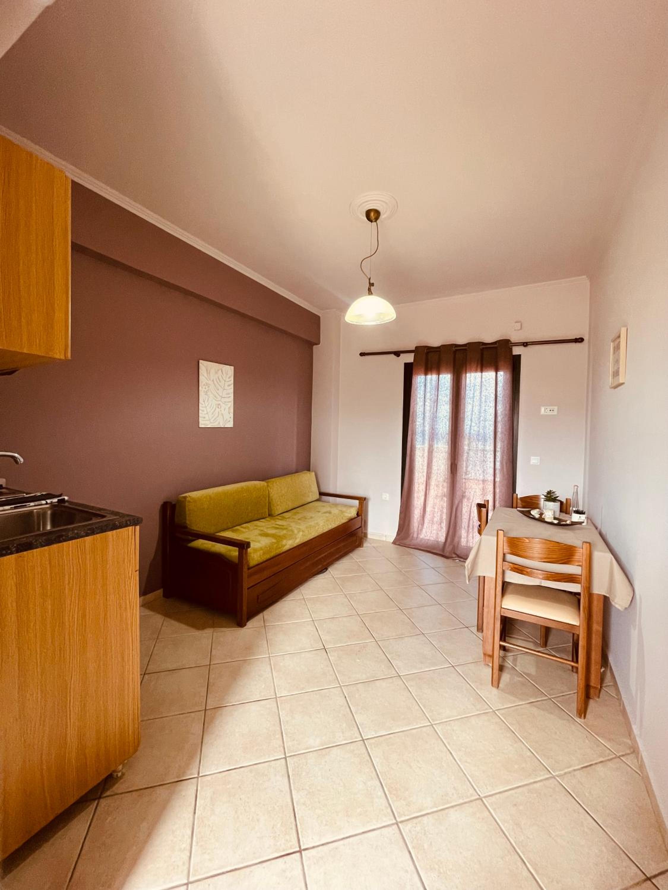 One-Bedroom Apartment