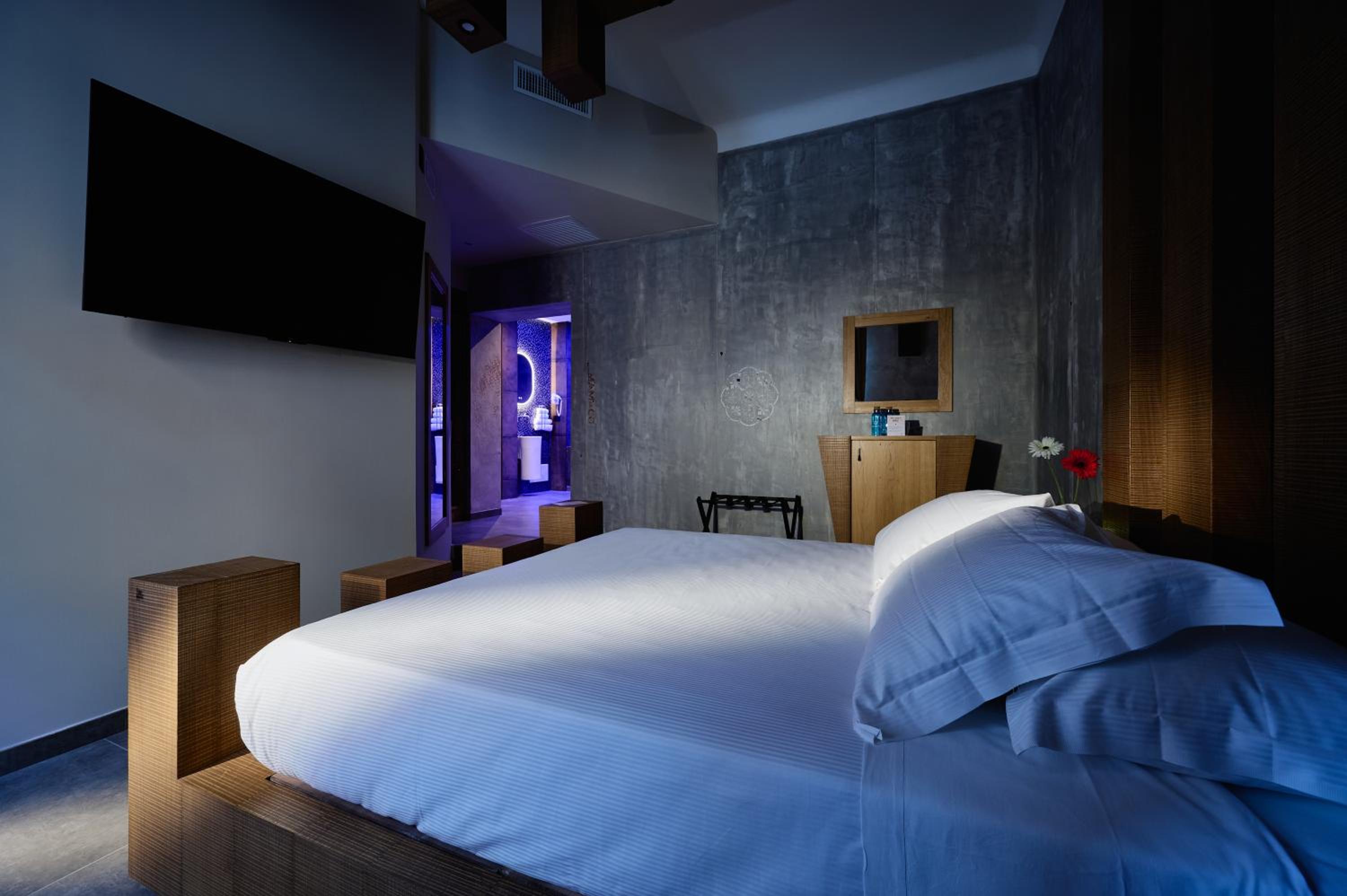 Queen Room with Spa Bath photo 2