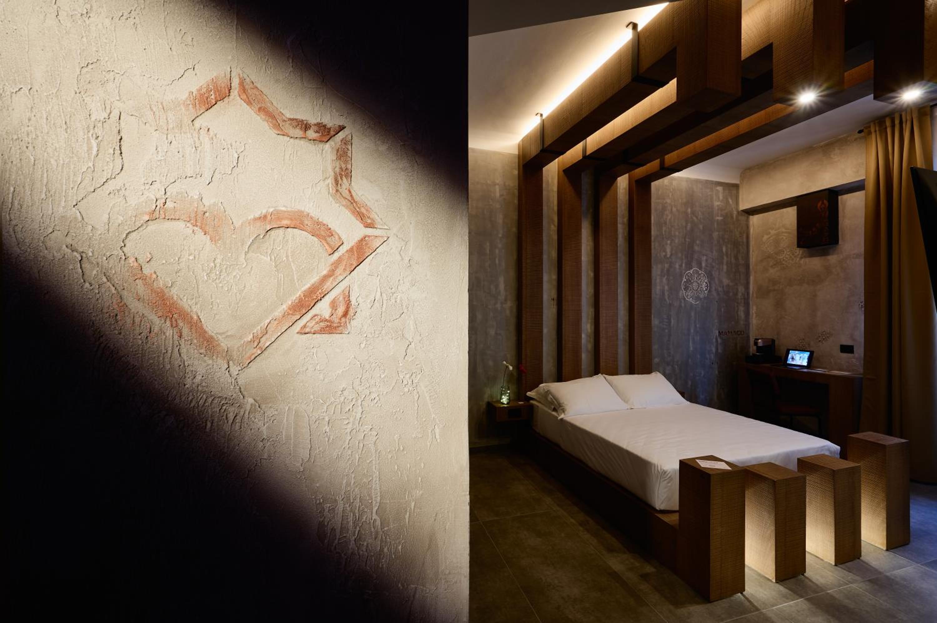 Queen Room with Spa Bath