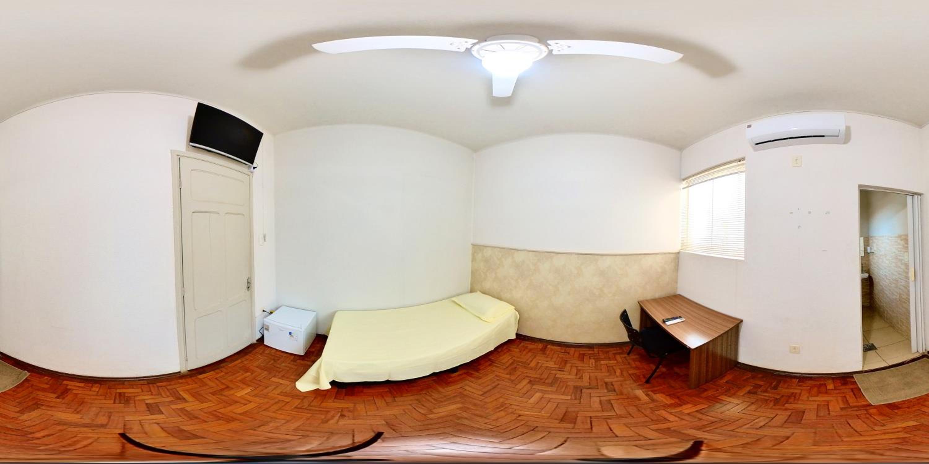 Standard Single Room with Shared Bathroom photo 1