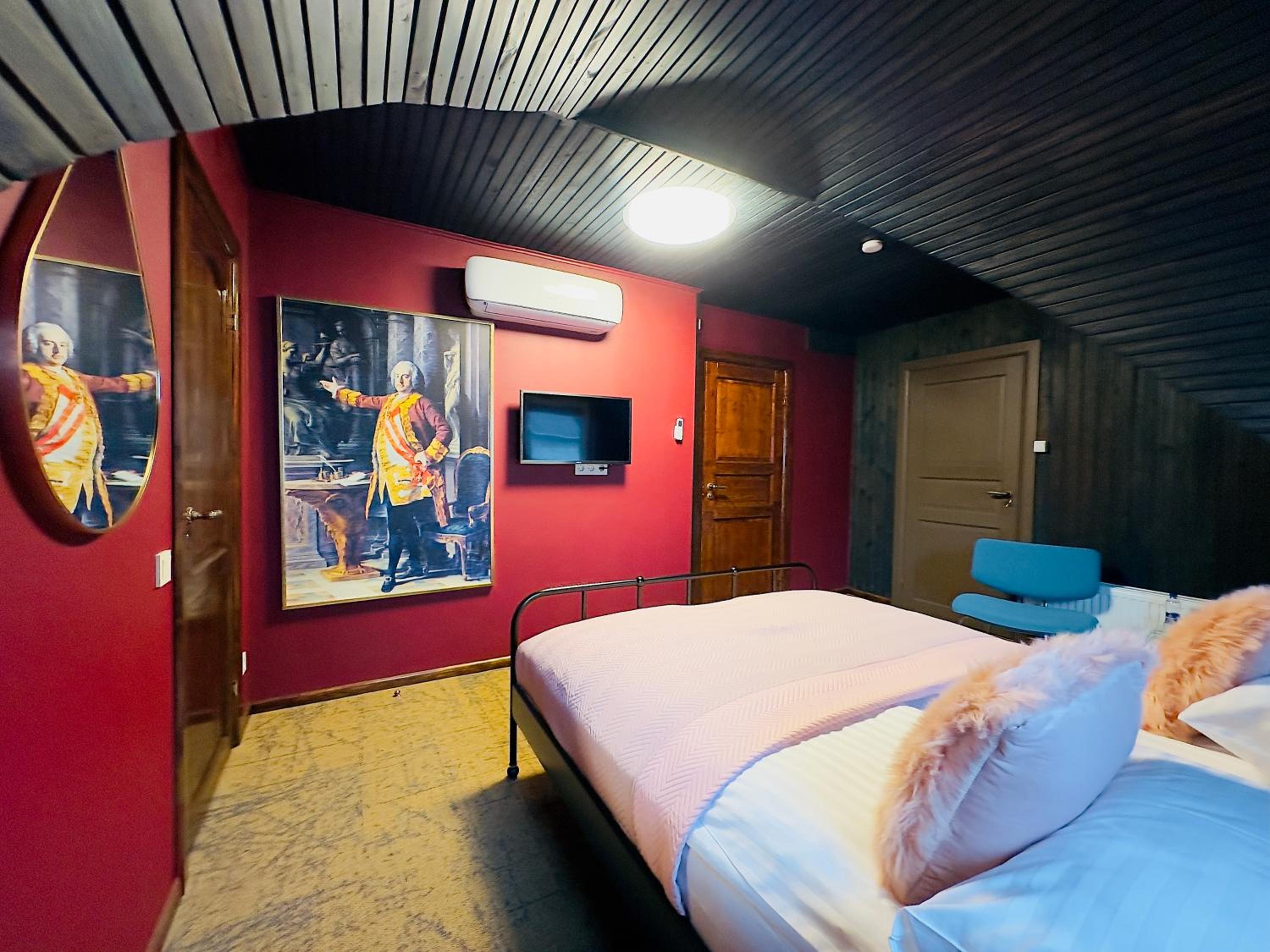 Deluxe Double Room with Bath - Sherlock Holmes photo 2