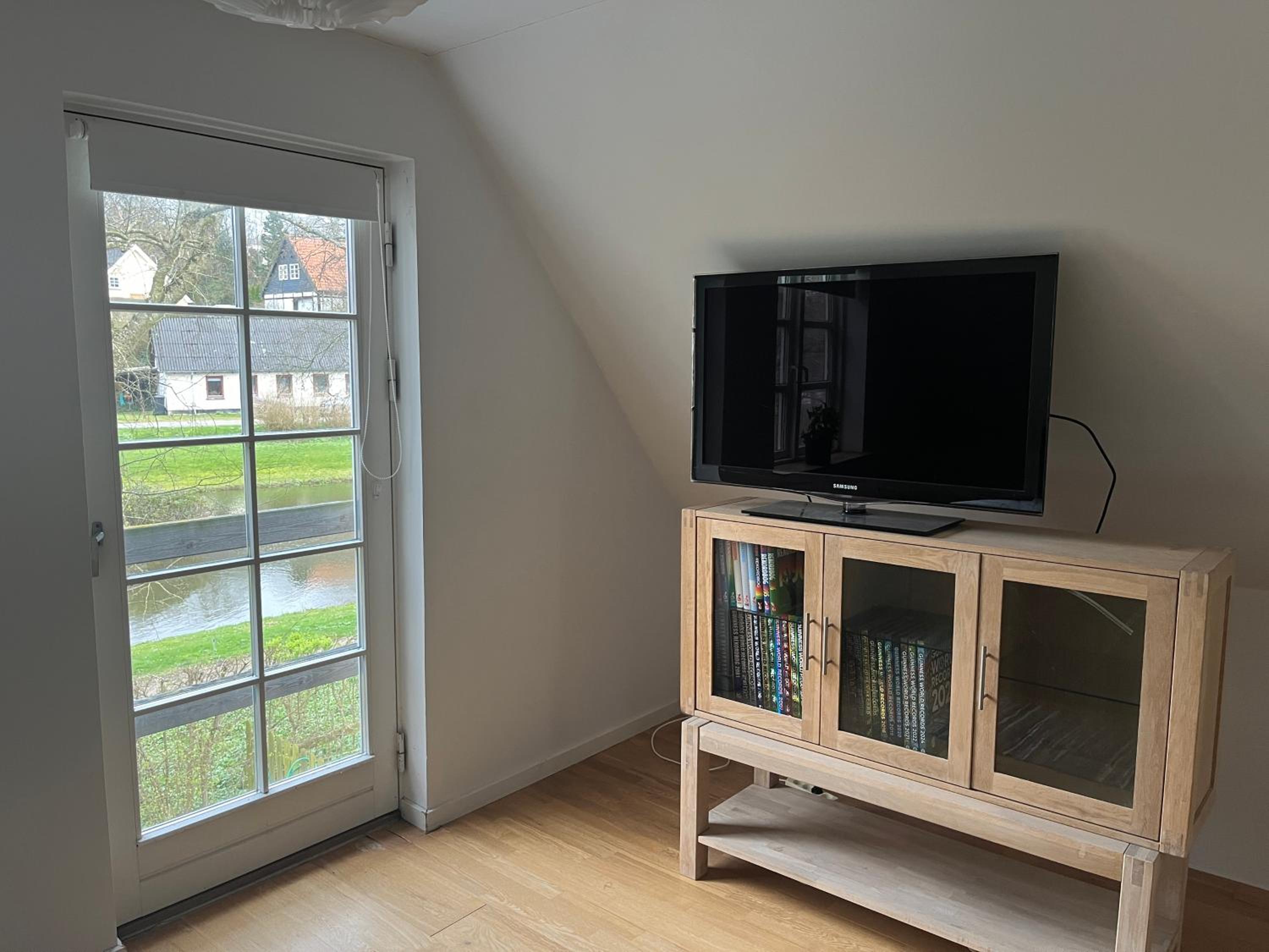 Three-Bedroom Apartment photo 1