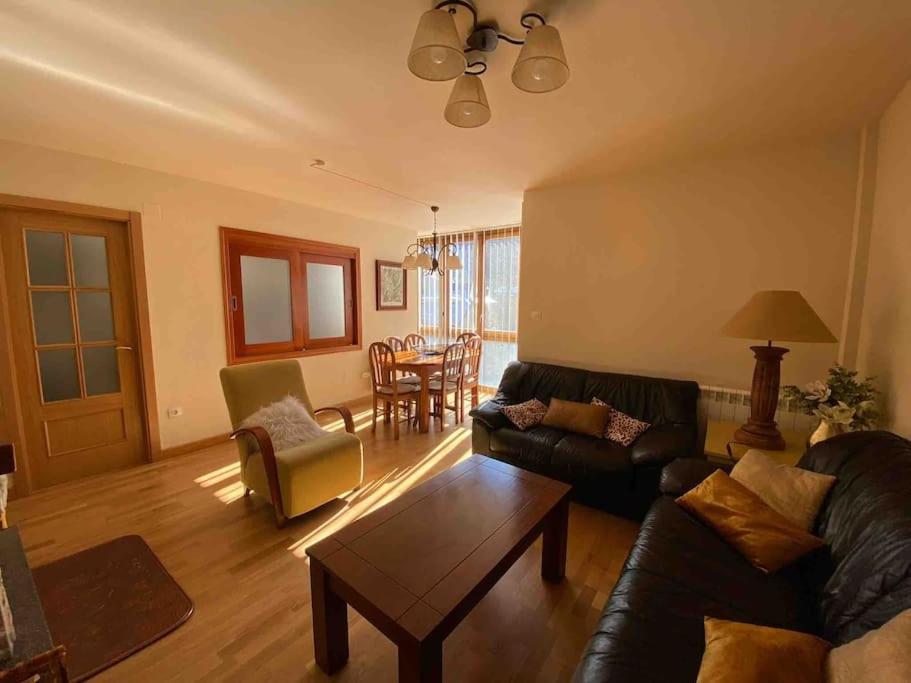 Two-Bedroom Apartment photo 2