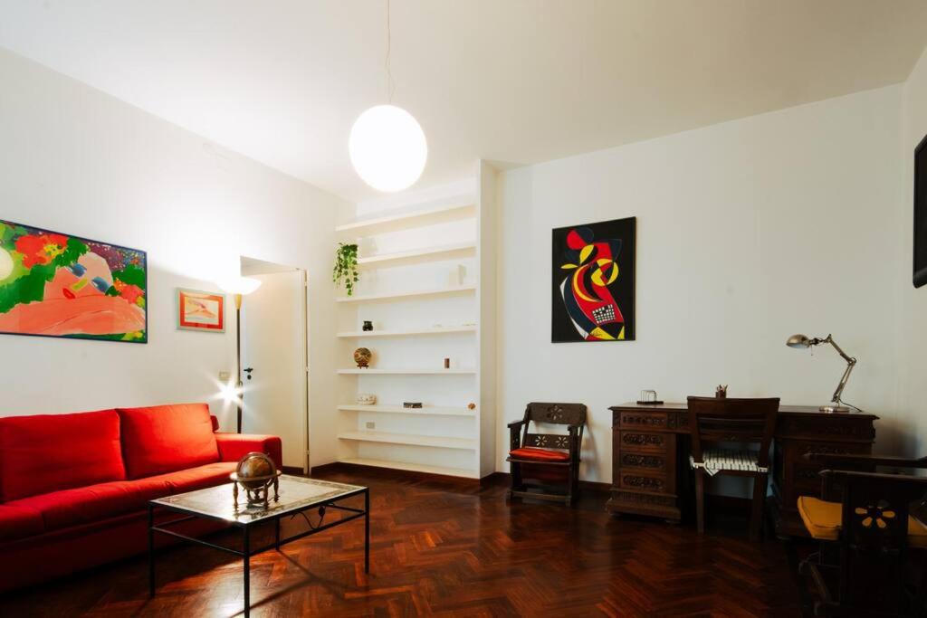 One-Bedroom Apartment With City View