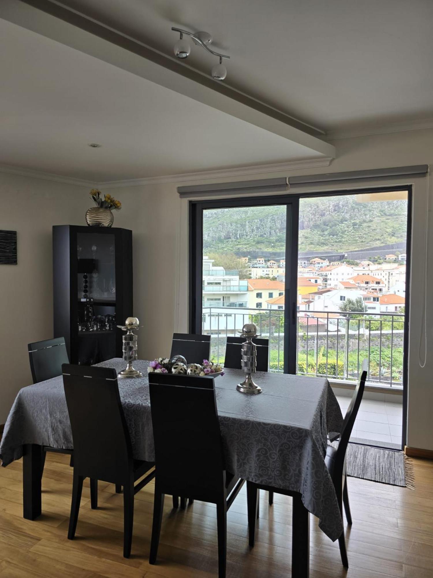 Two-Bedroom Apartment - Photo 36