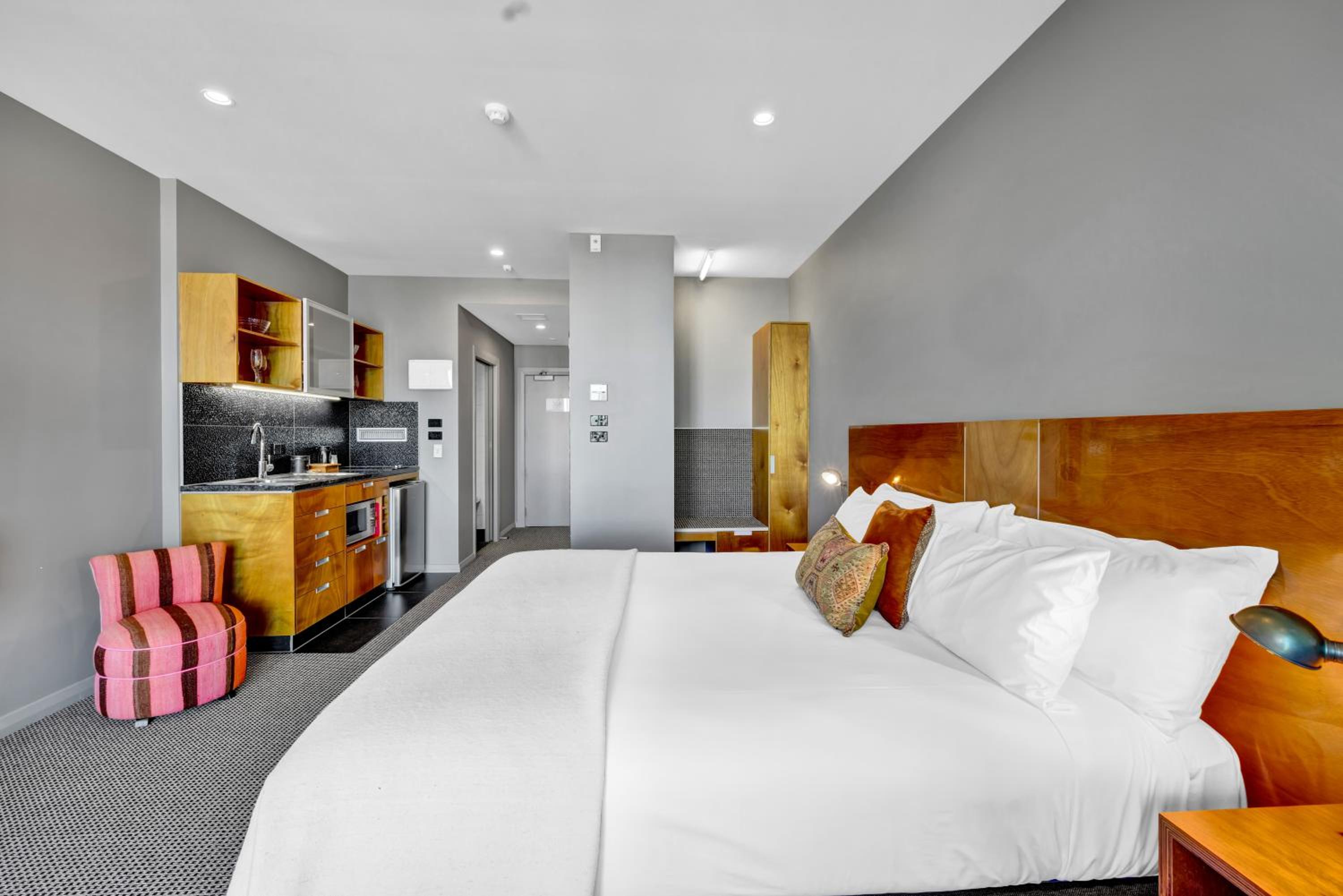 Premium Suite