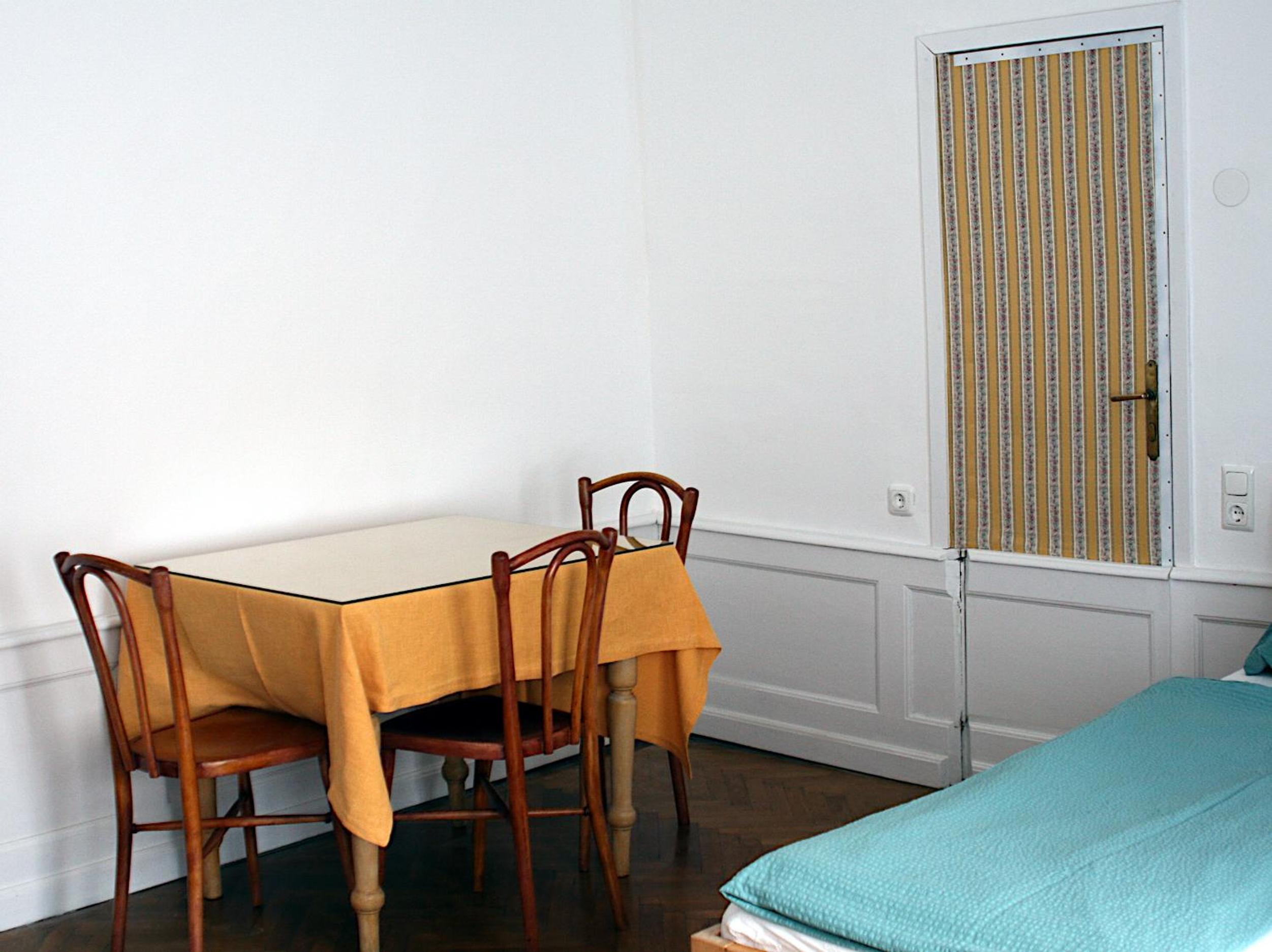 Apartment A4
