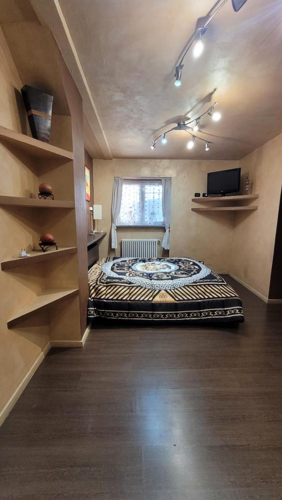 Two-Bedroom House photo 2