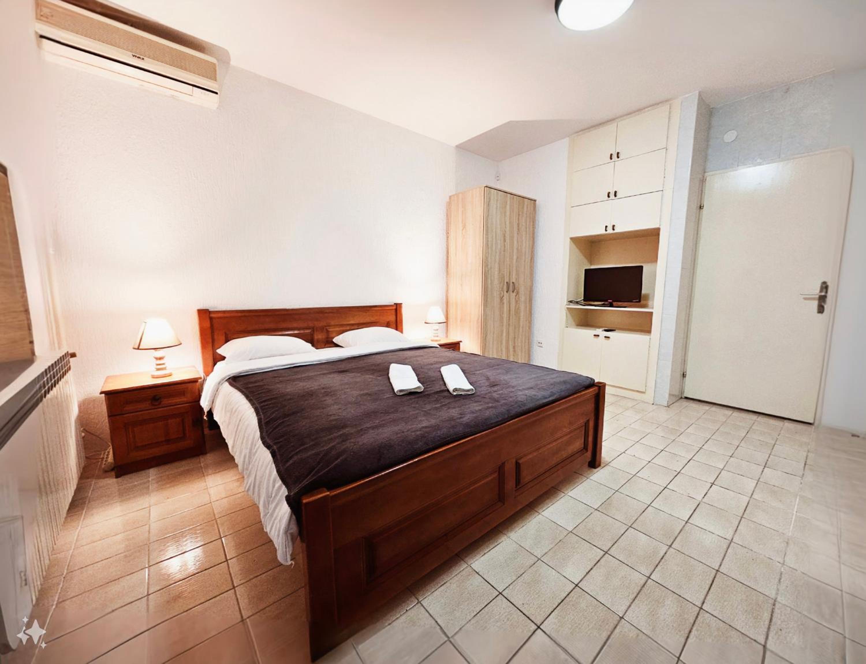 Two-Bedroom Apartment with Garden View photo 2