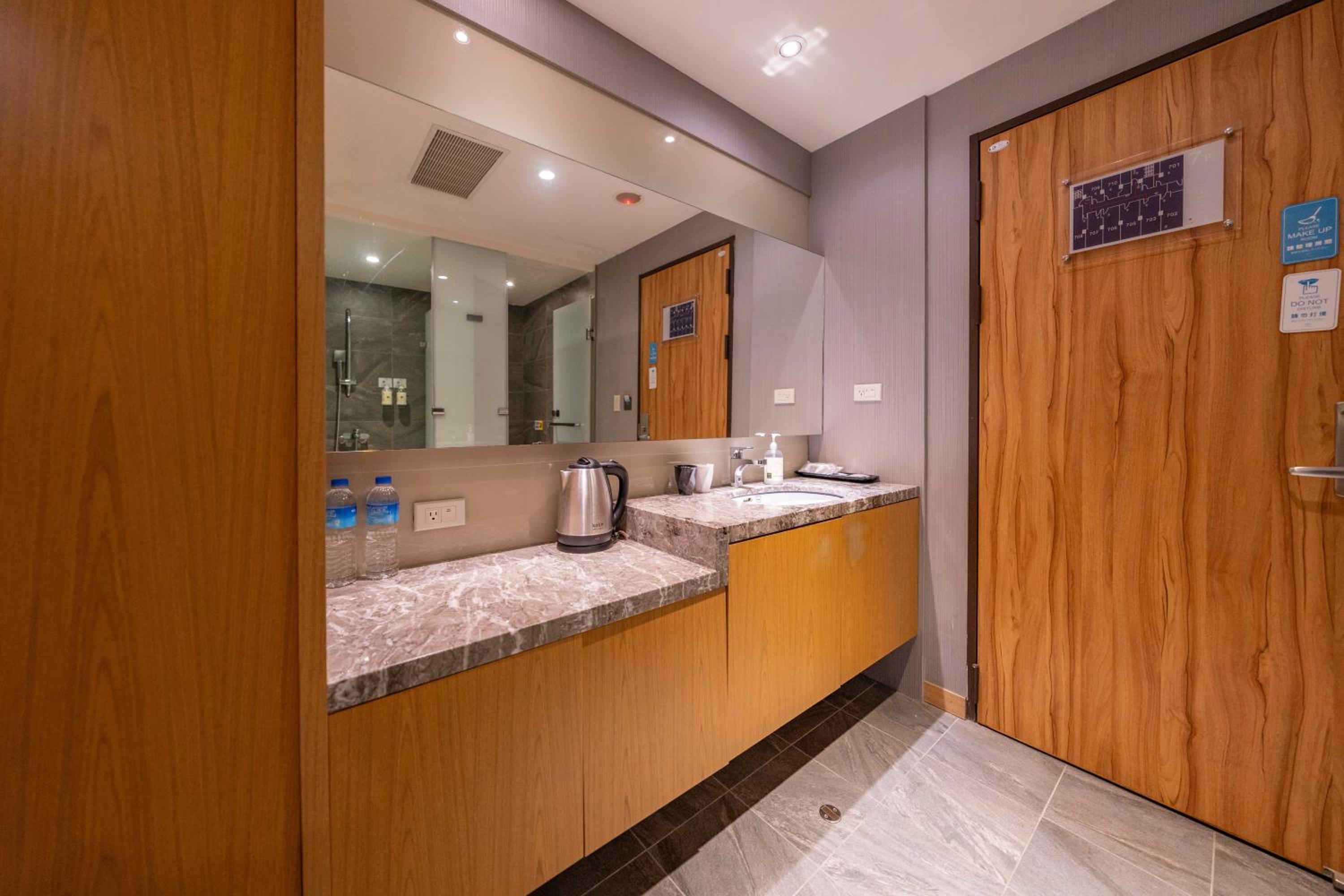 Business Double Room photo 2