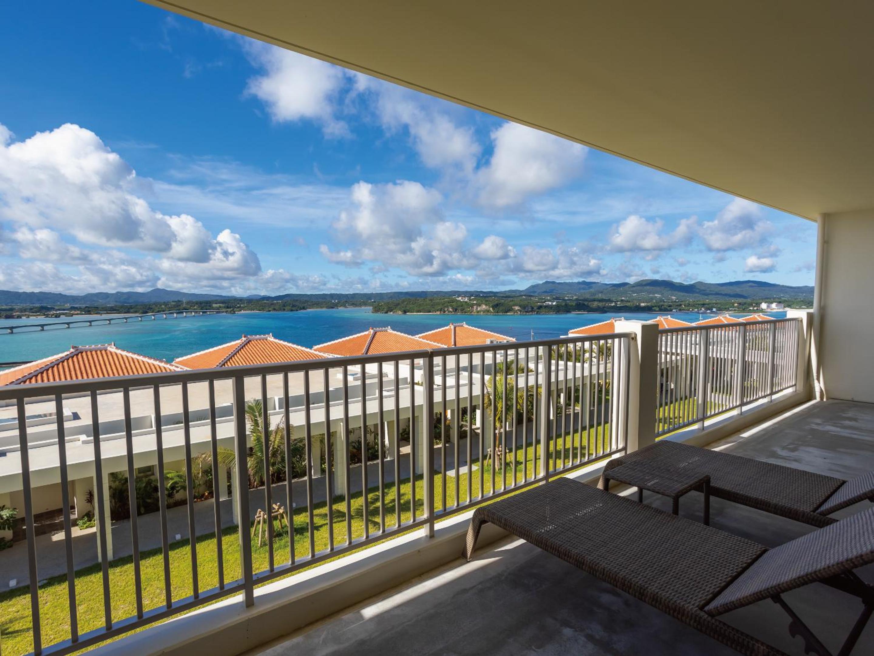 Suite with Balcony - Photo 8