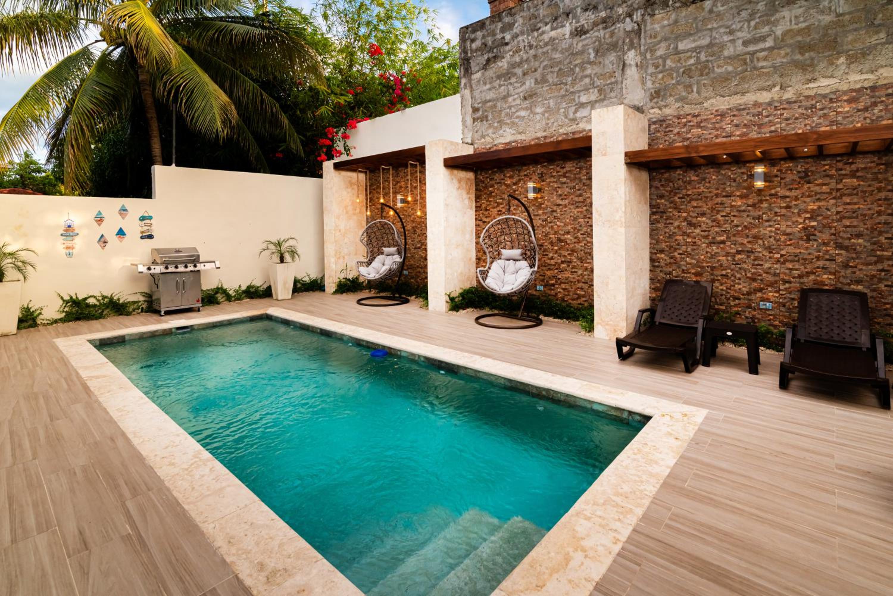 Three-Bedroom Villa photo 1
