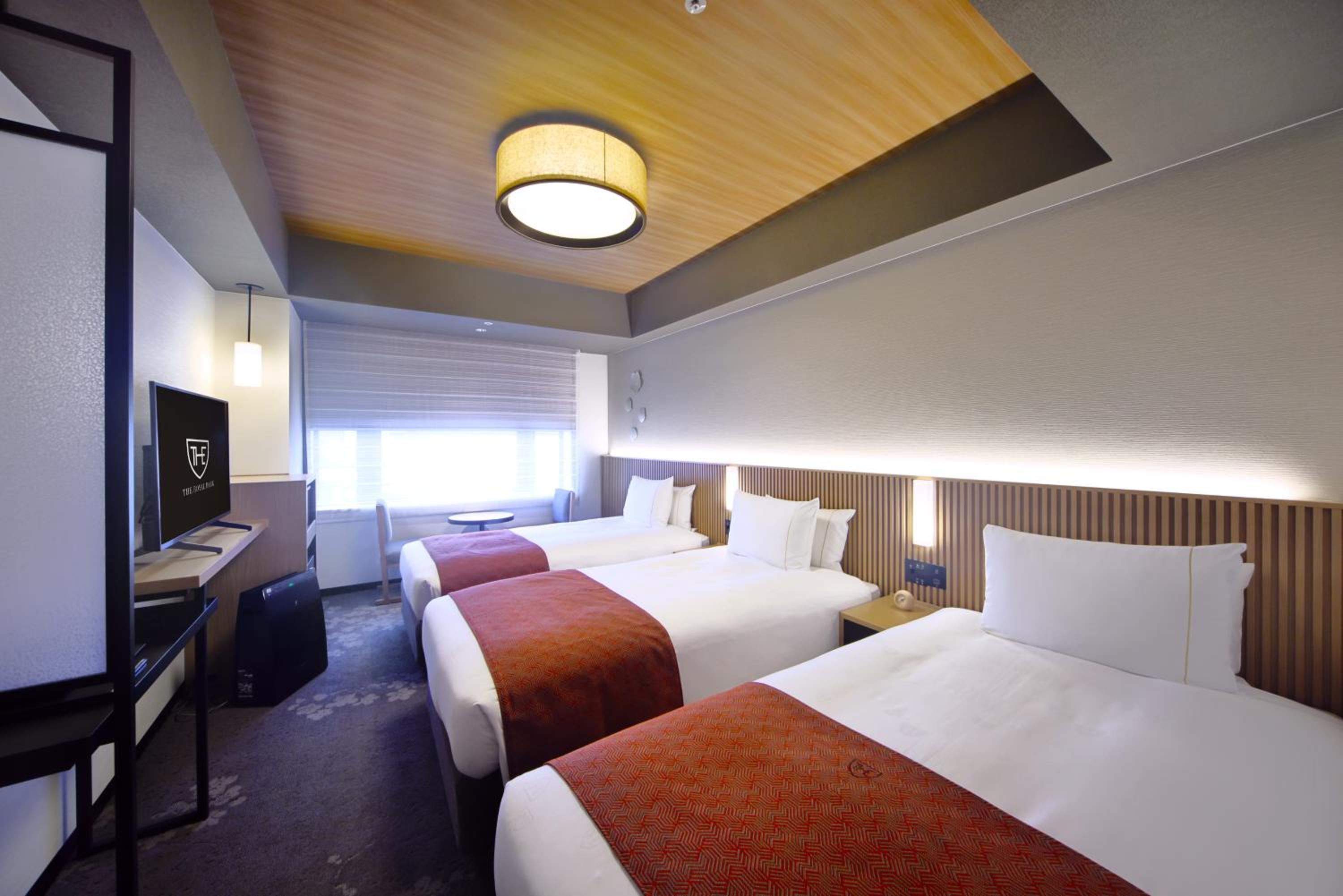 Superior Twin Room (with Extra Bed from 3 Adults) - Photo 3