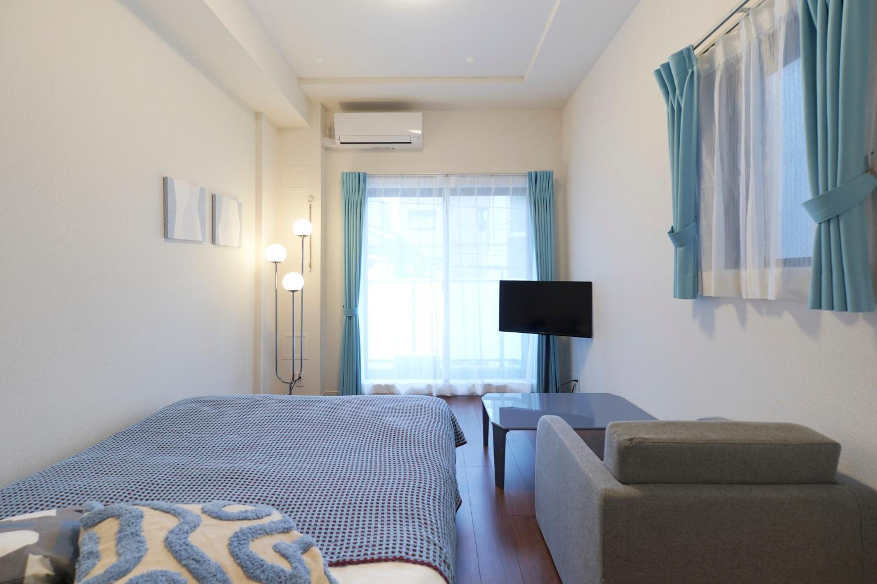 Economy Triple Room photo 3