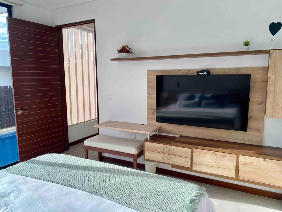 Three-Bedroom Villa photo 3