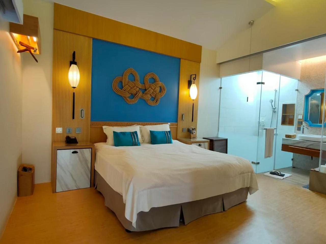 Luxury Suite