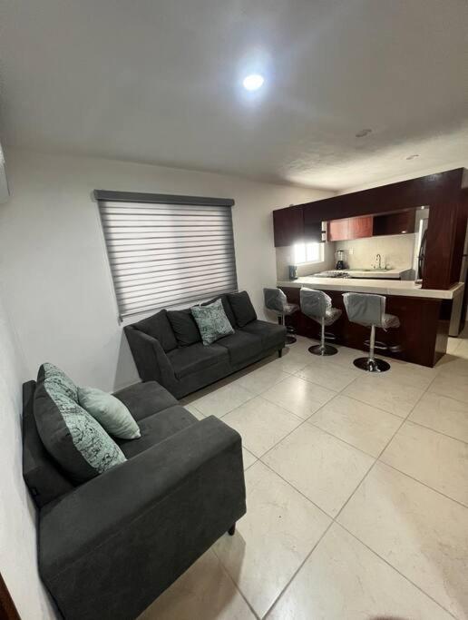 Three-Bedroom Apartment with Balcony photo 1