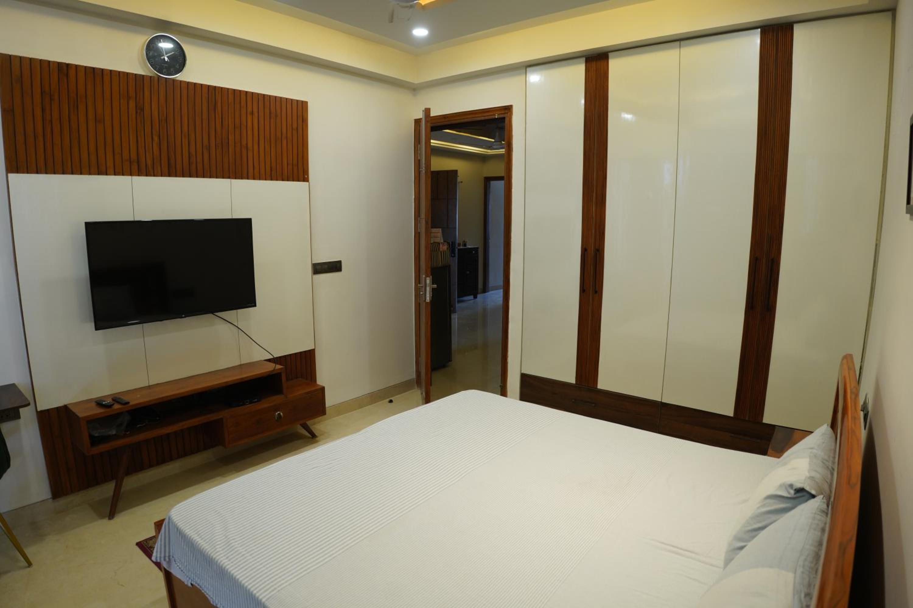Double Room with Private External Bathroom