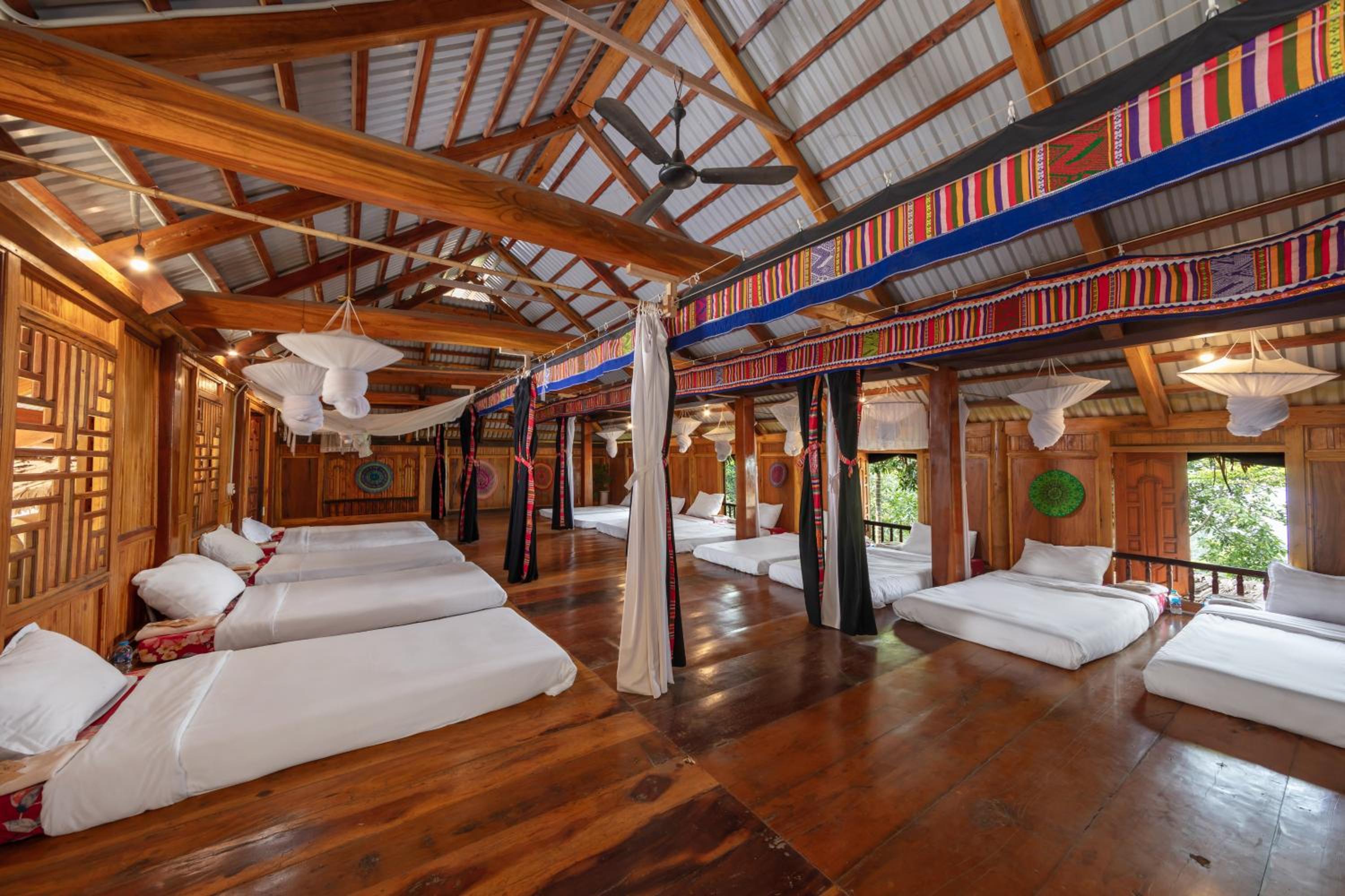 Bed in 10-Bed Mixed Dormitory Room photo 3