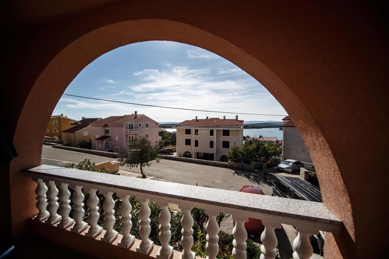 Apartment with Sea View photo 2