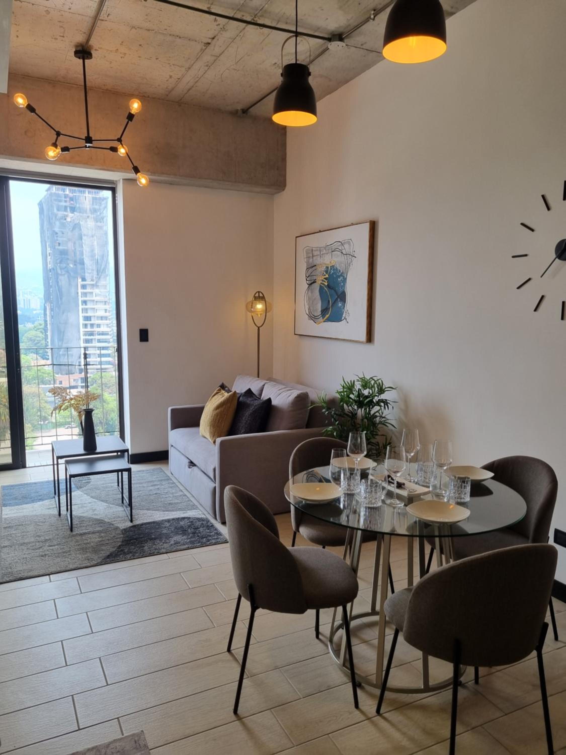 Two-Bedroom Apartment with City View photo 1