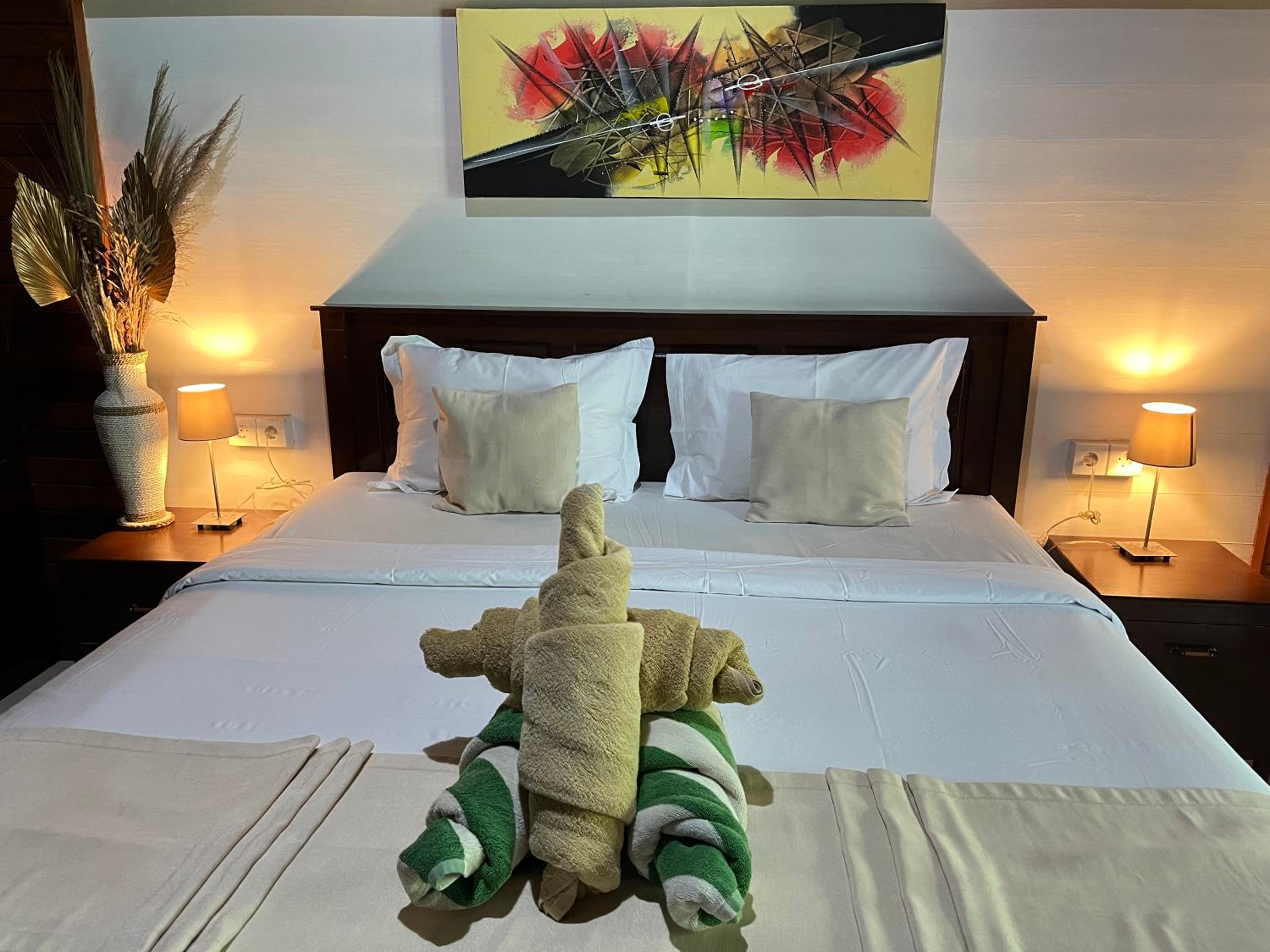 Standard Double Room - Photo 25