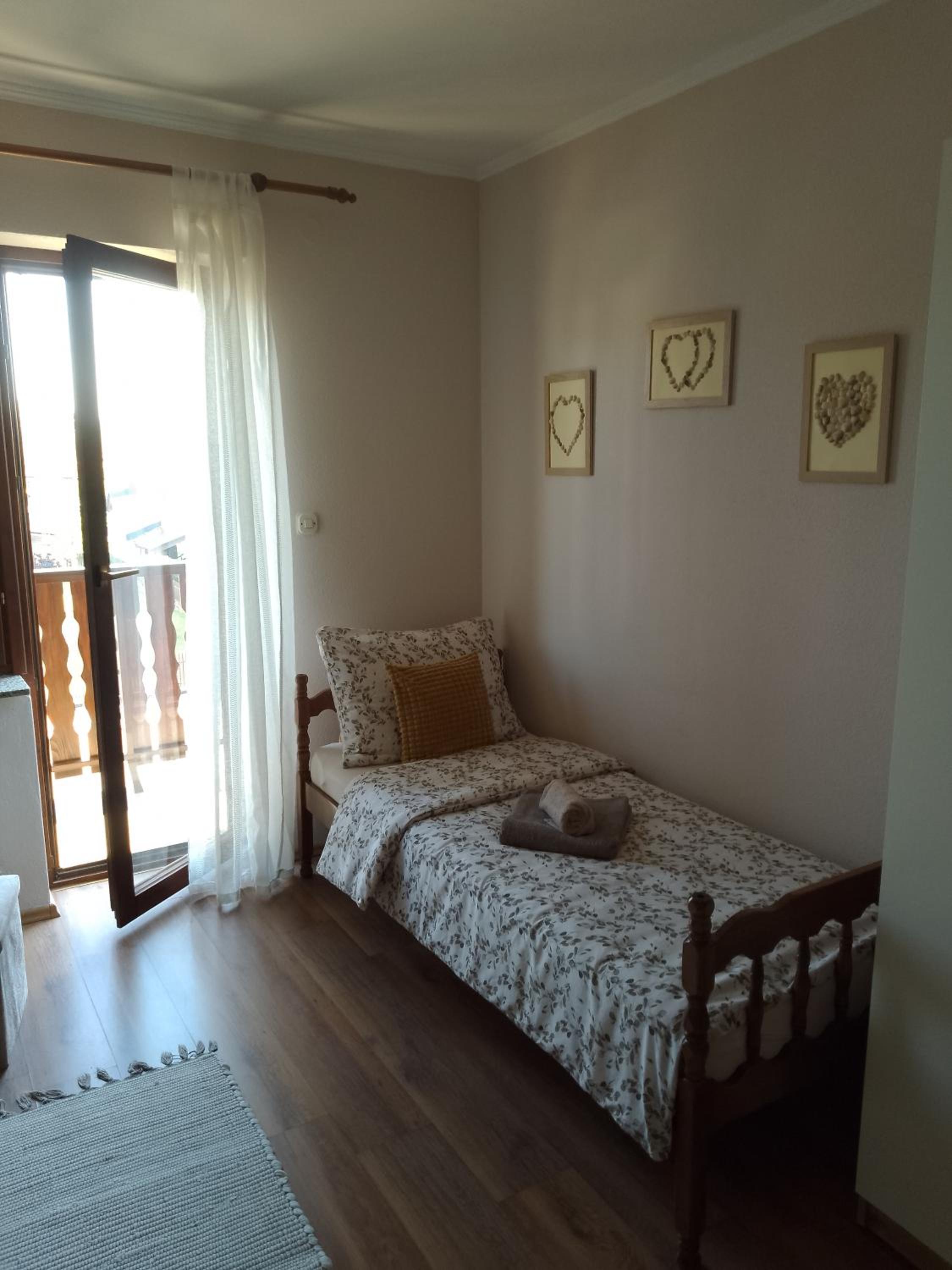 Two-Bedroom Apartment - Photo 25