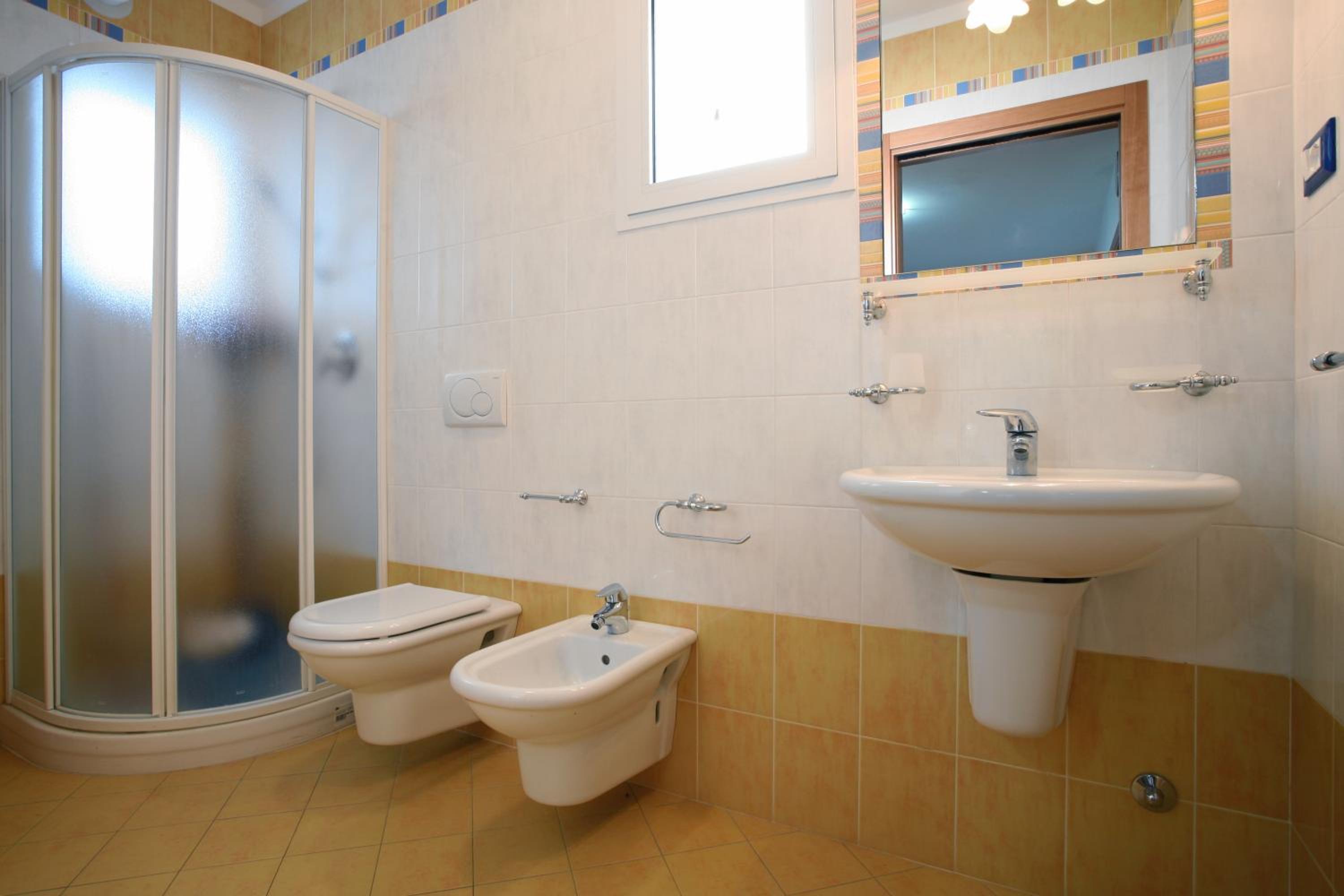 Two-Bedroom House photo 3