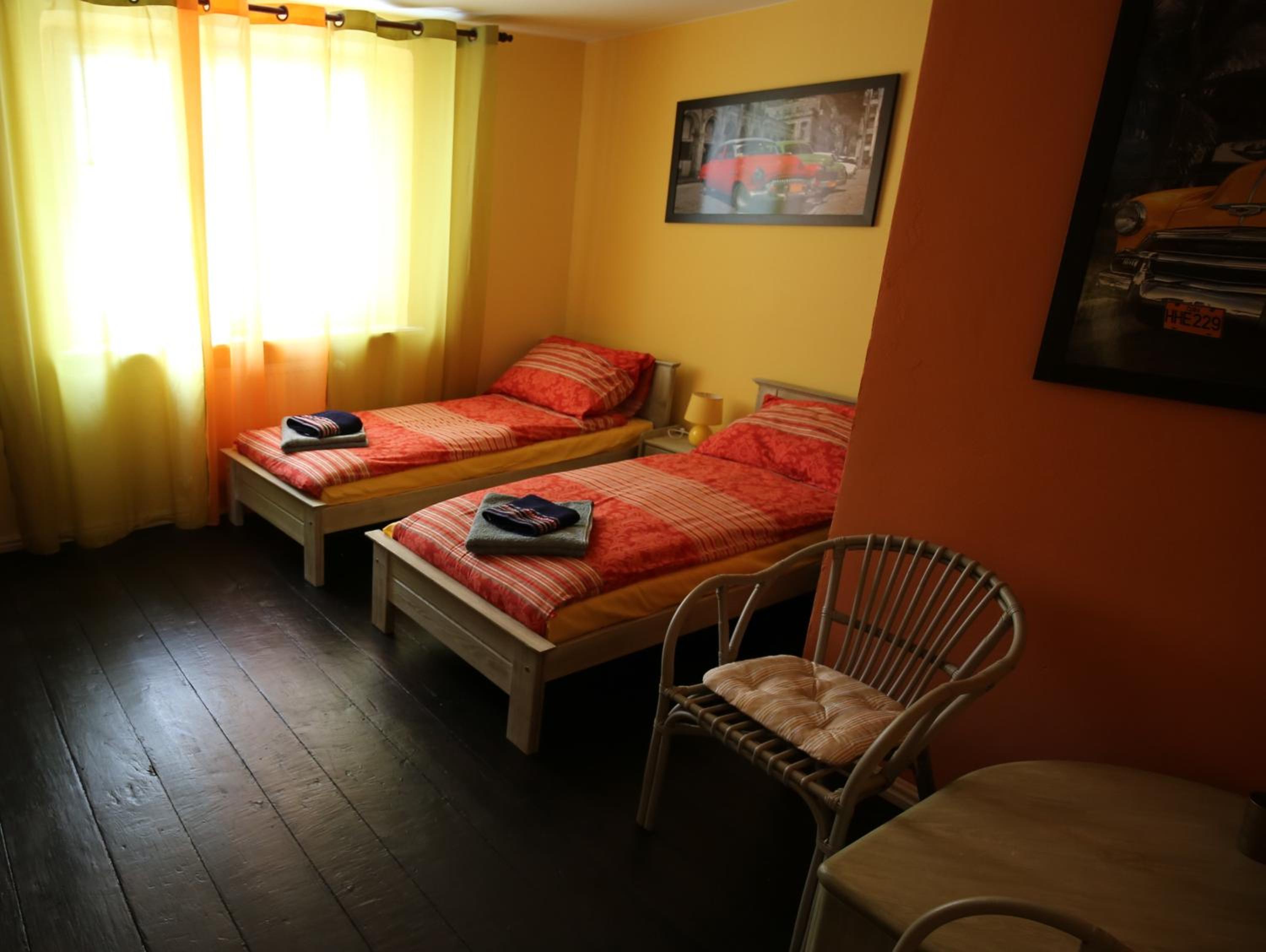 Studio Apartment - Photo 6