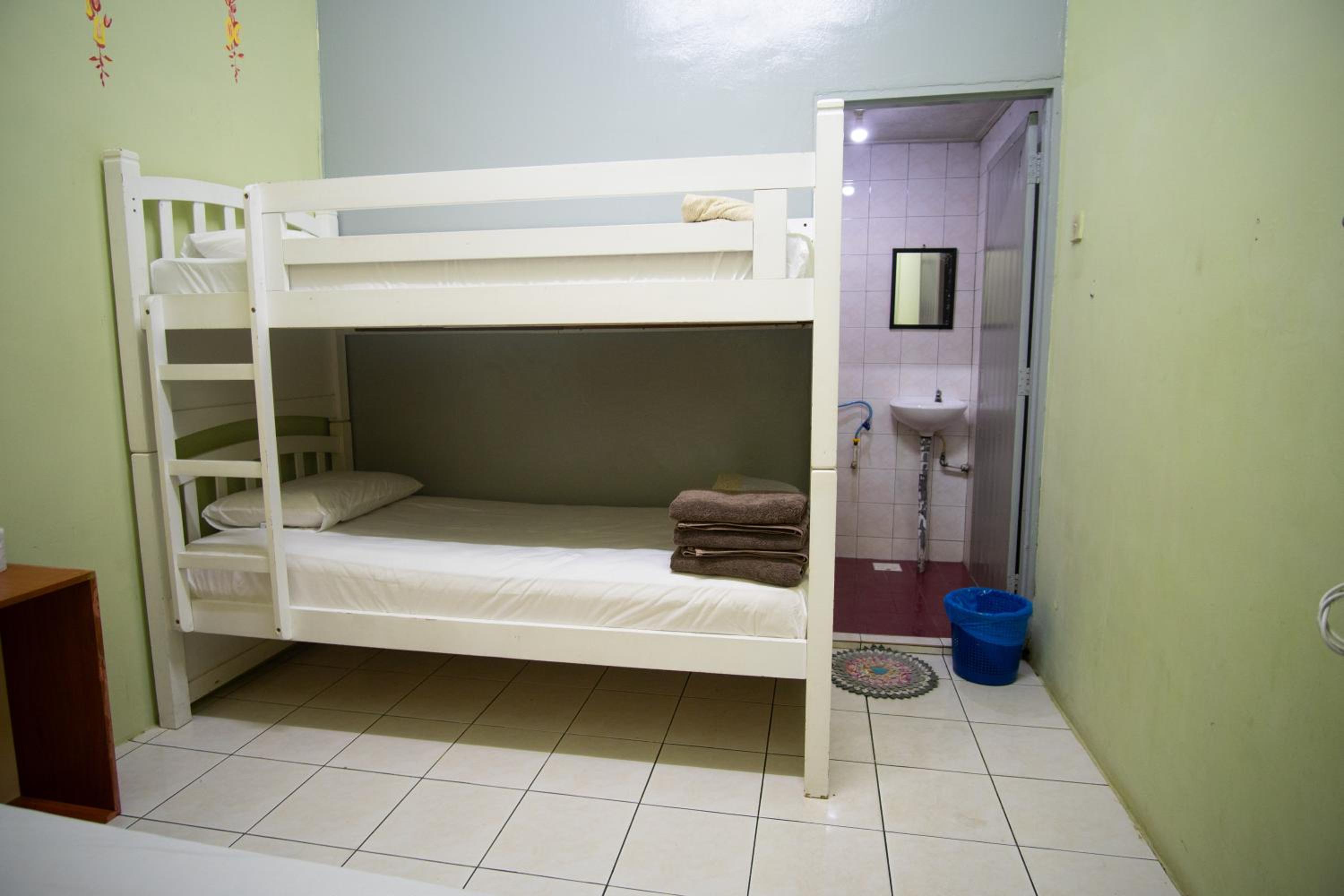 Triple Room with Private Bathroom photo 2