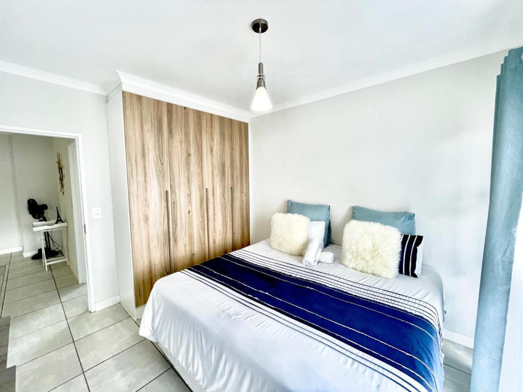 Two-Bedroom Apartment - Photo 1