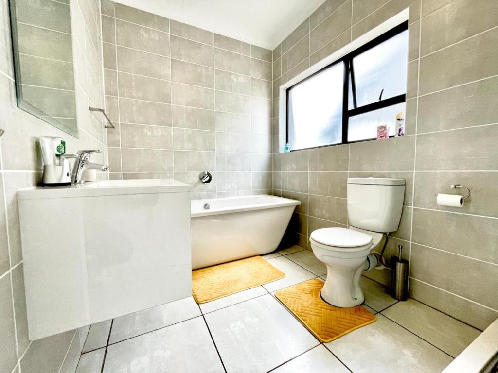 Two-Bedroom Apartment - Photo 15