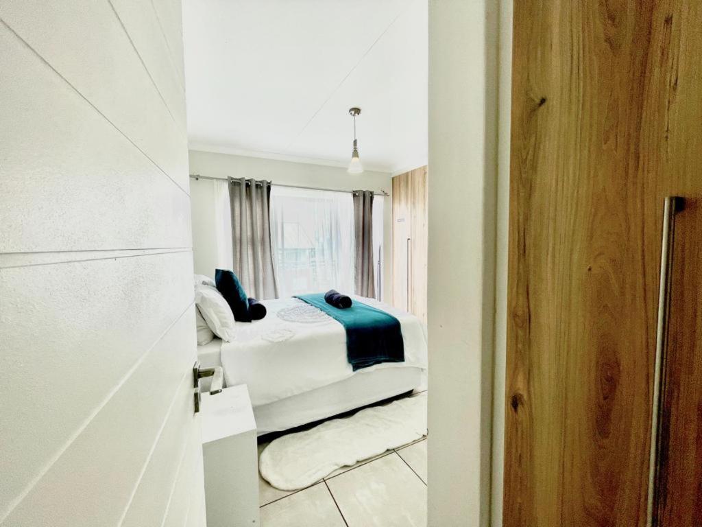 Two-Bedroom Apartment - Photo 14