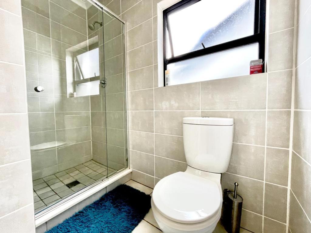 Two-Bedroom Apartment - Photo 8