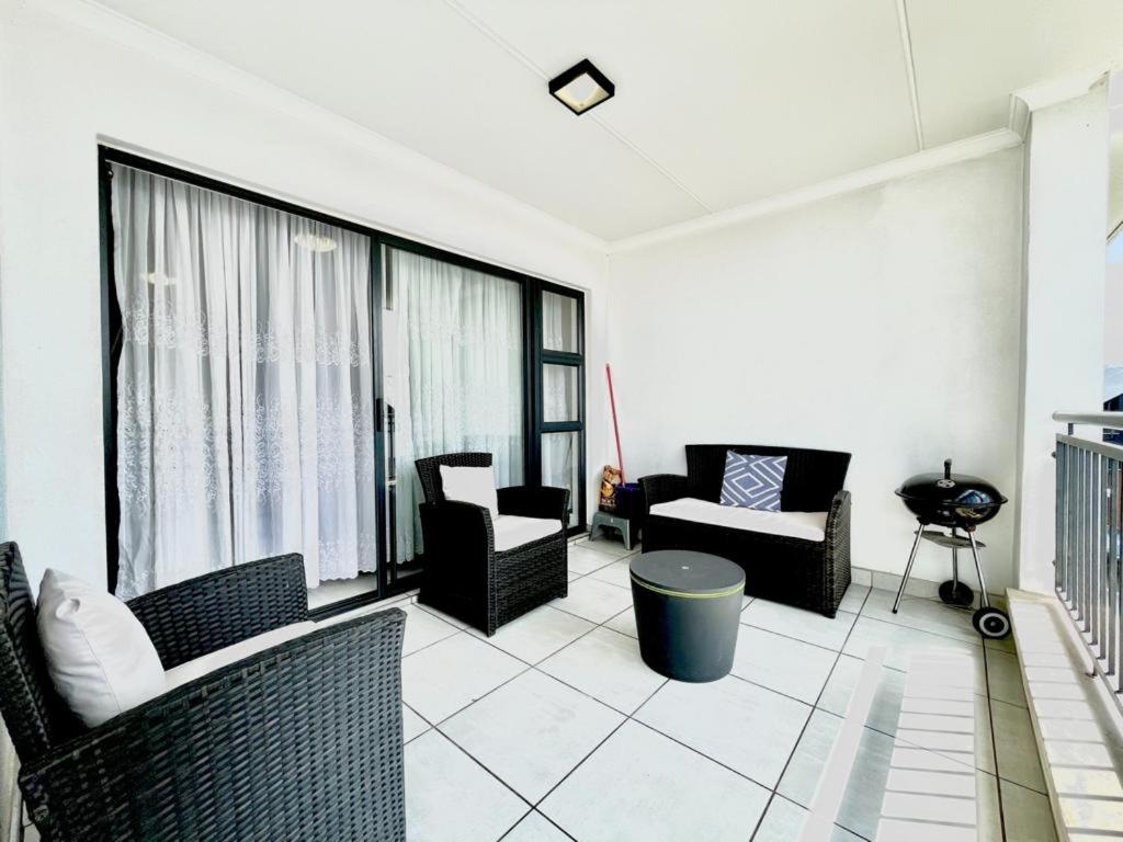 Two-Bedroom Apartment - Photo 7