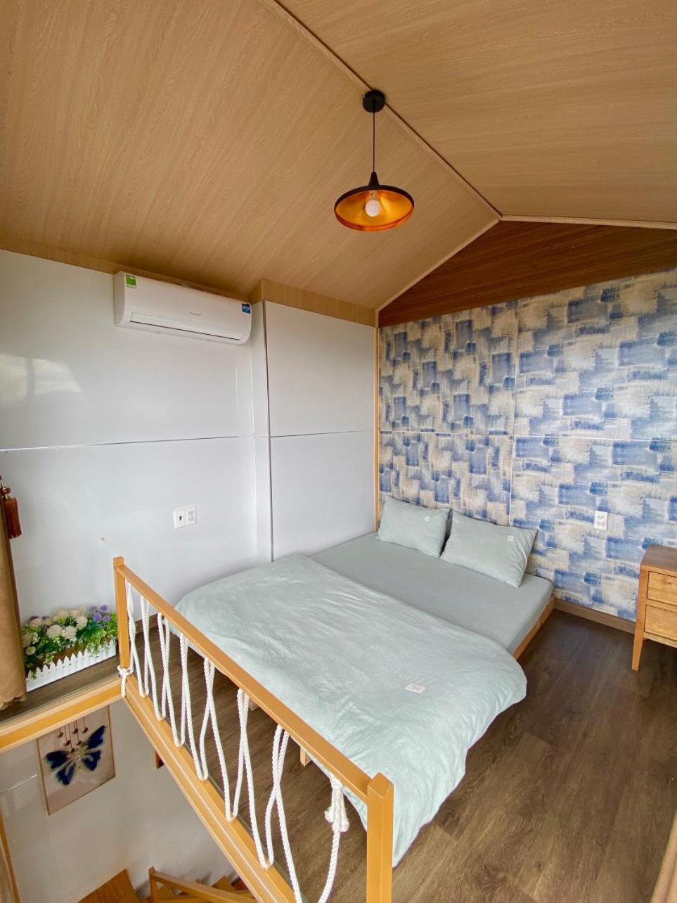 King Room with Mountain View photo 2