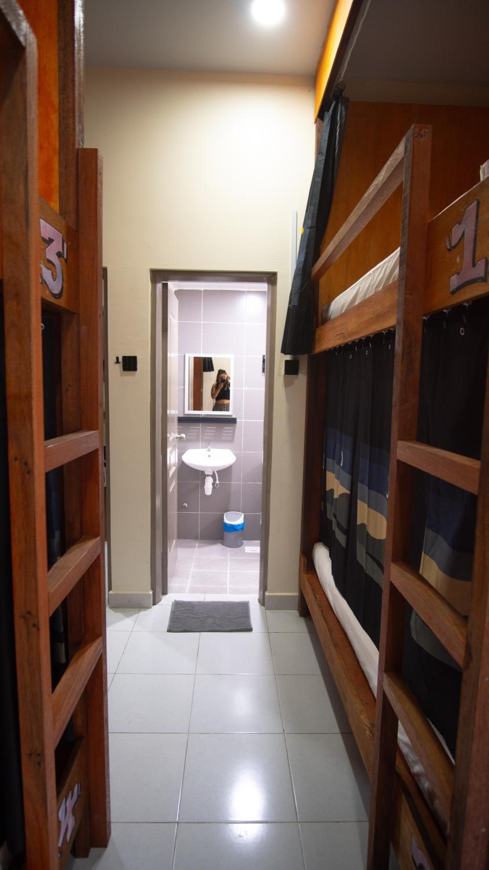 Bed in 4-Bed Female Dormitory Room photo 3