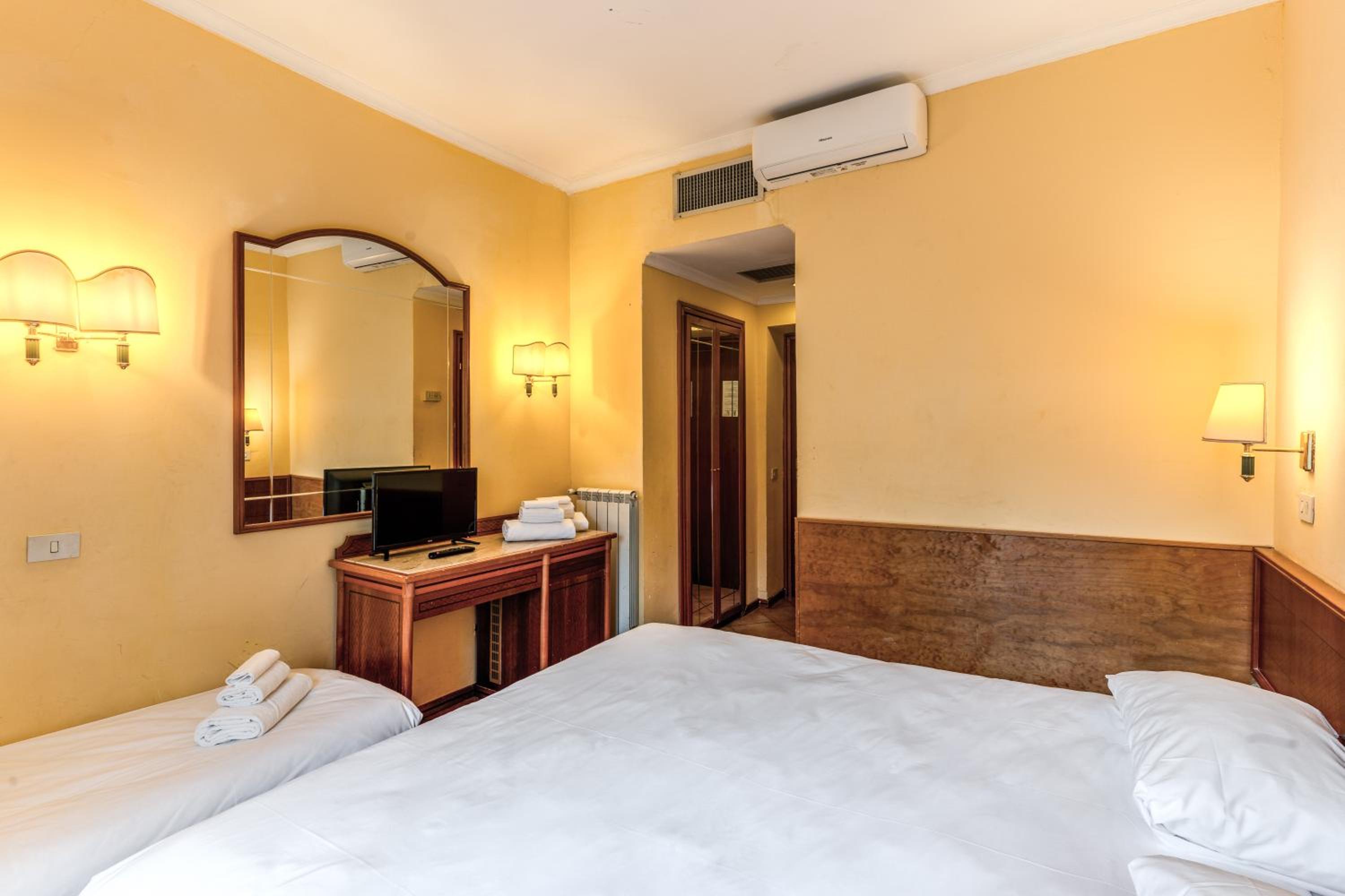 Triple Room photo 2
