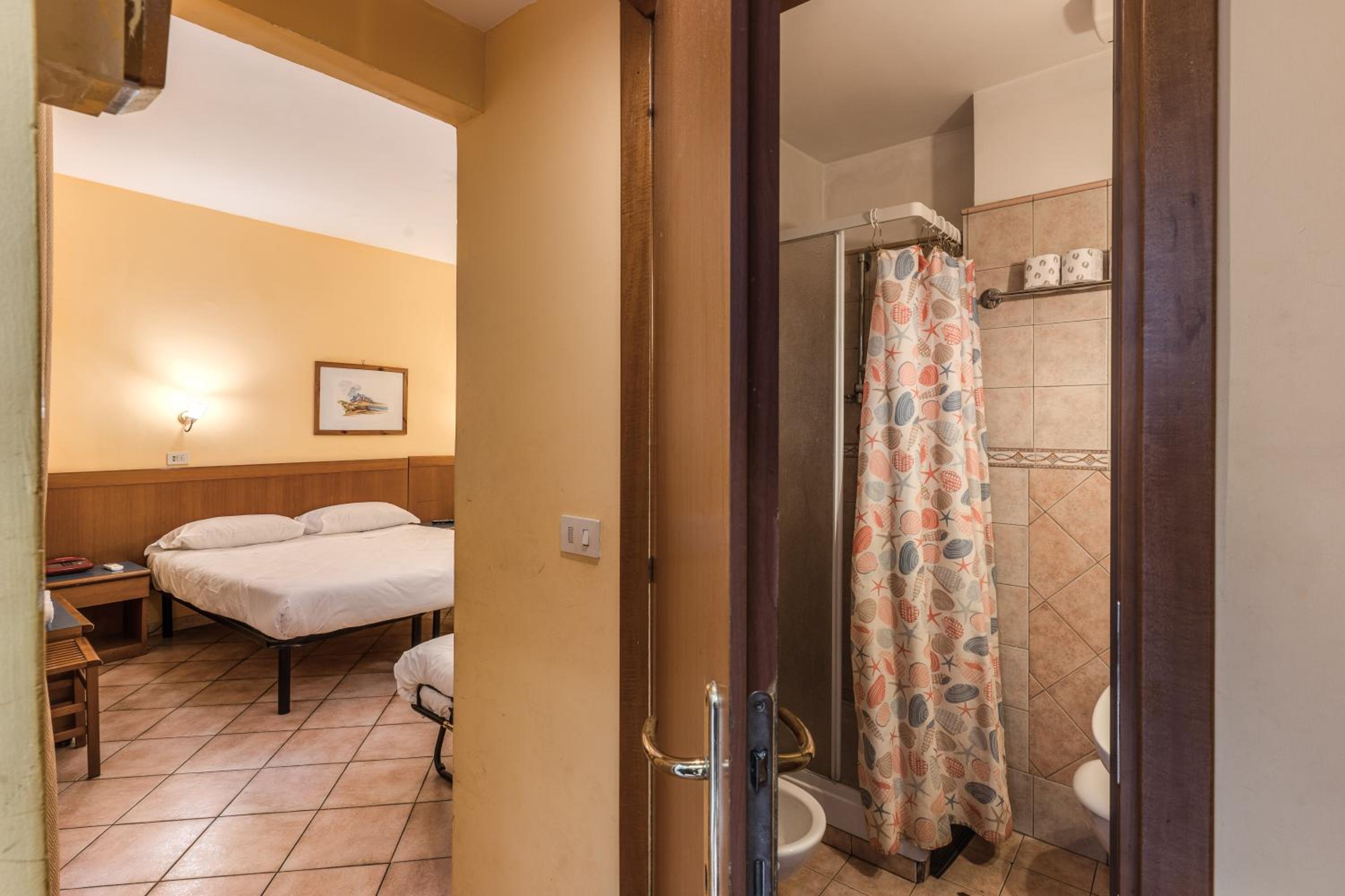 Quadruple Room photo 3