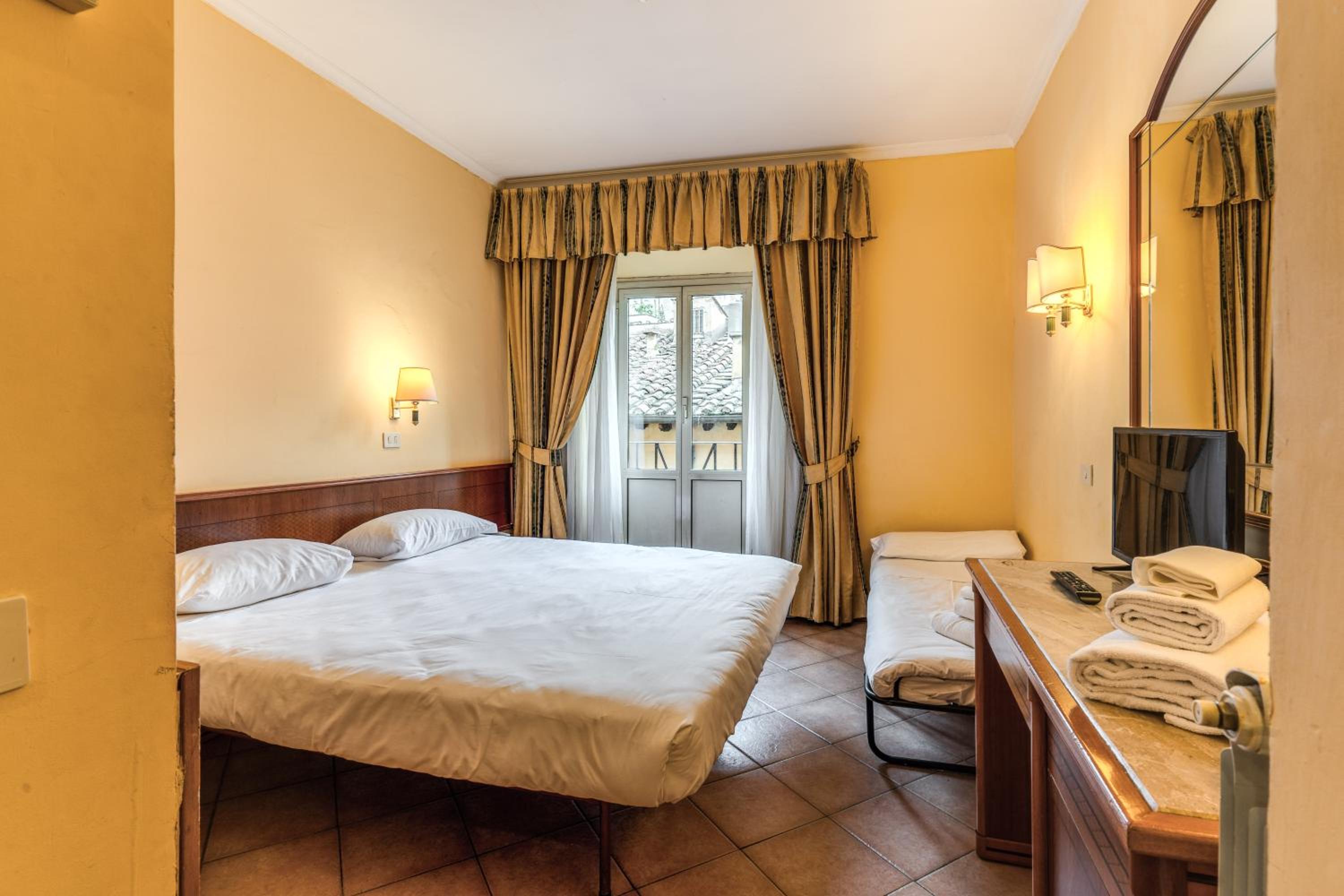 Triple Room photo 3