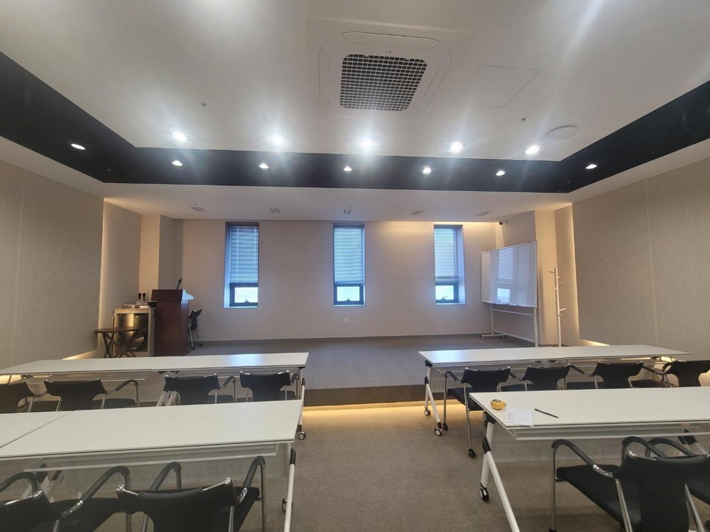 Large Single Room - Photo 3