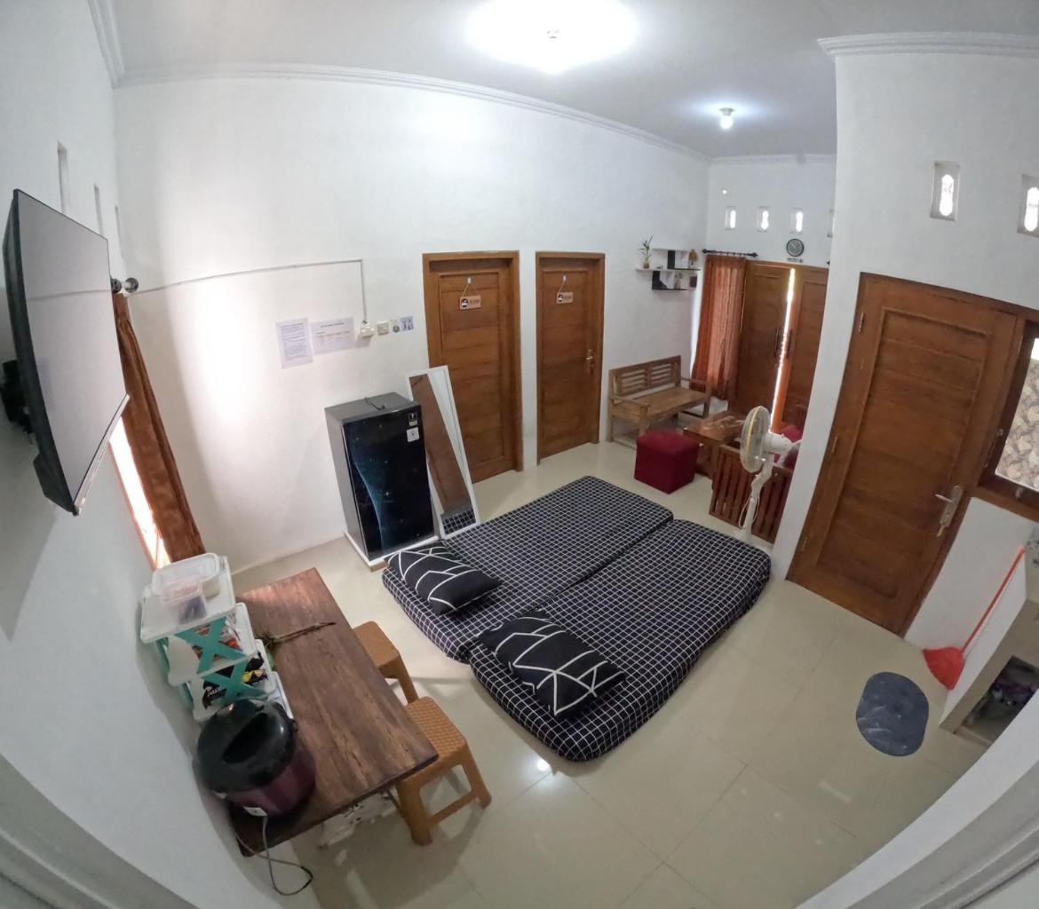 Two-Bedroom House photo 3
