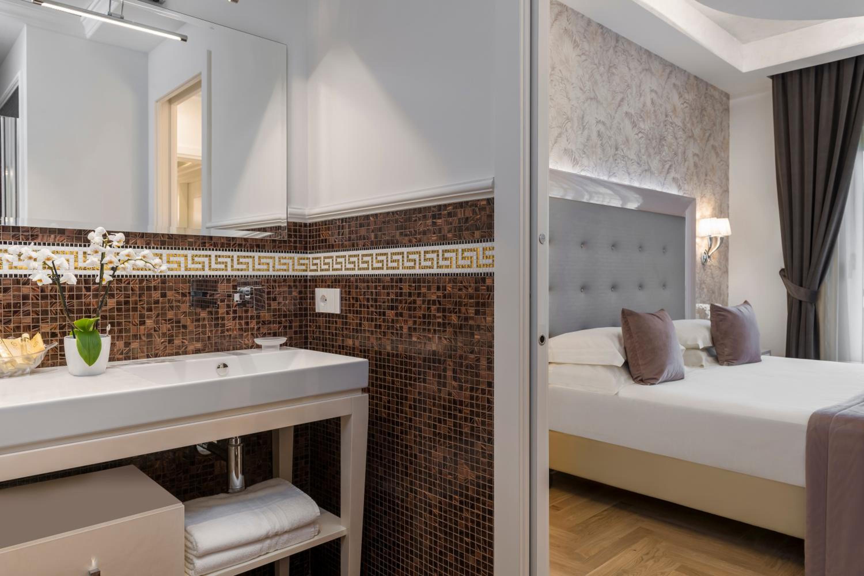 Executive Triple Room - Photo 3