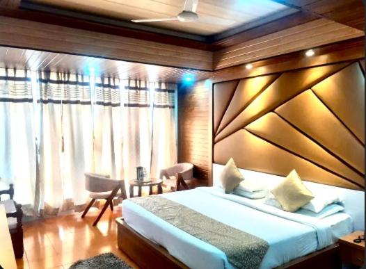 Double Room with Lake View photo 2
