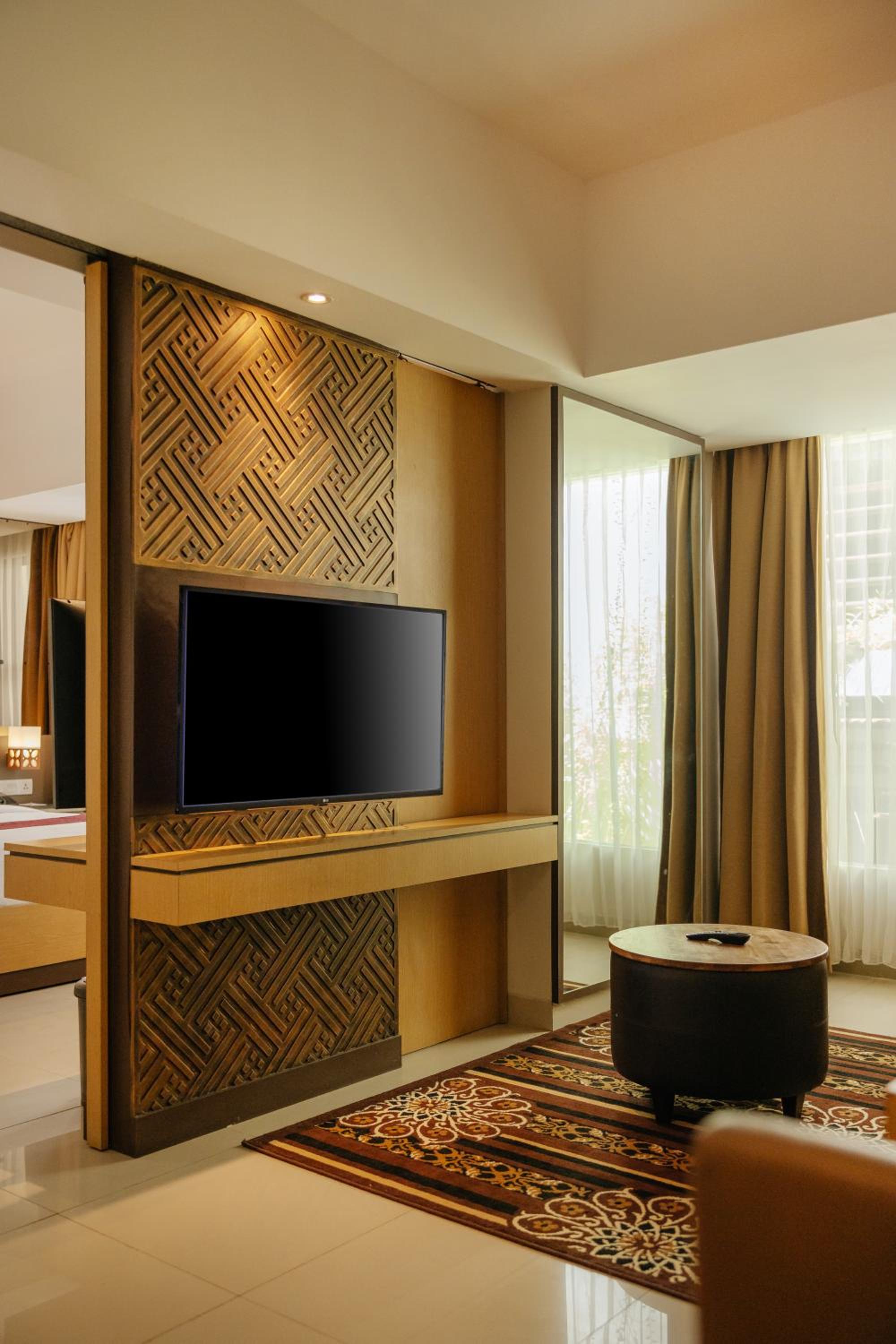 Seva Suite with Balinese Culture and Beach Club Experience - Photo 20