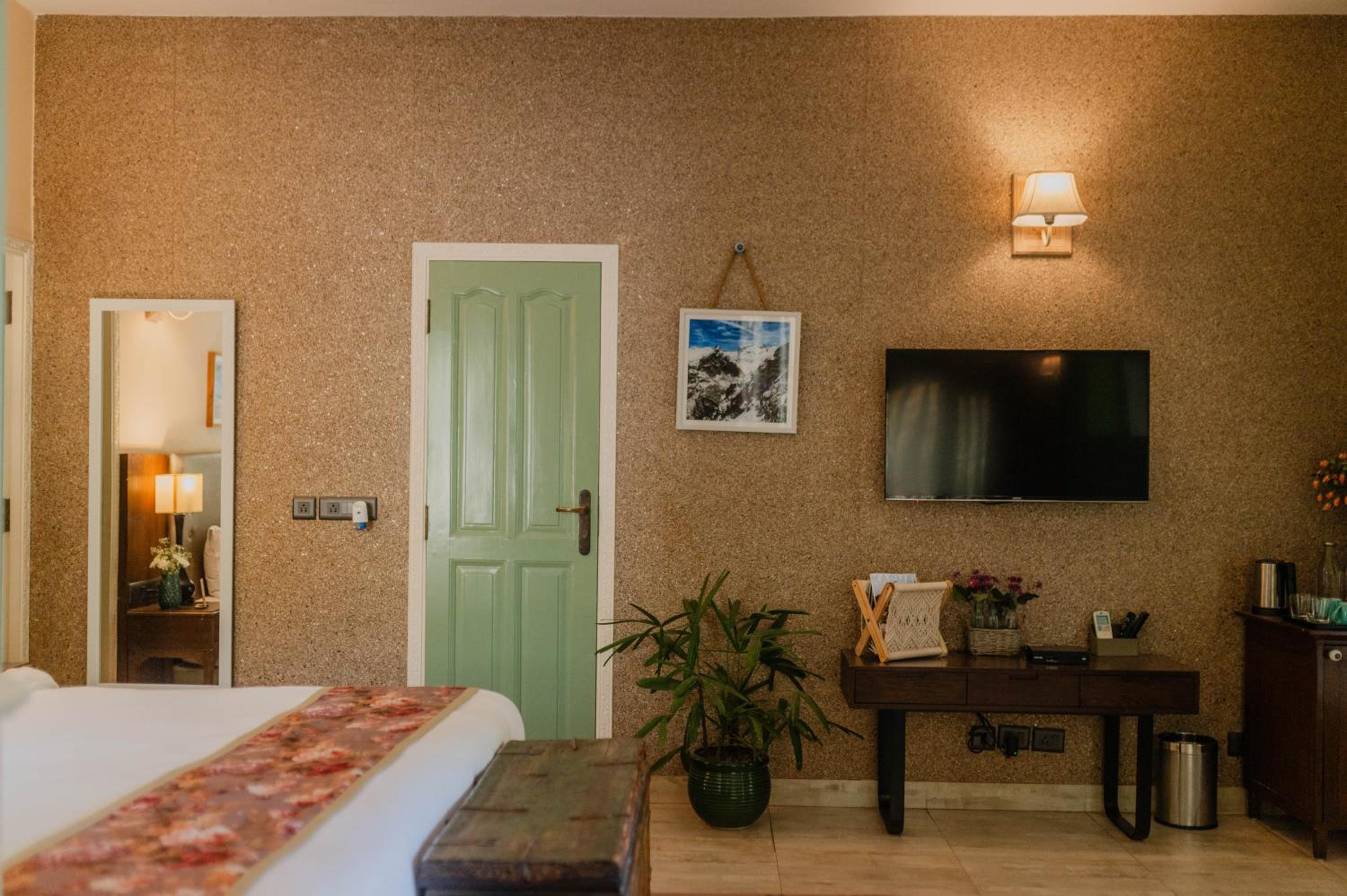 Rabbit's Burrow|1BR photo 1